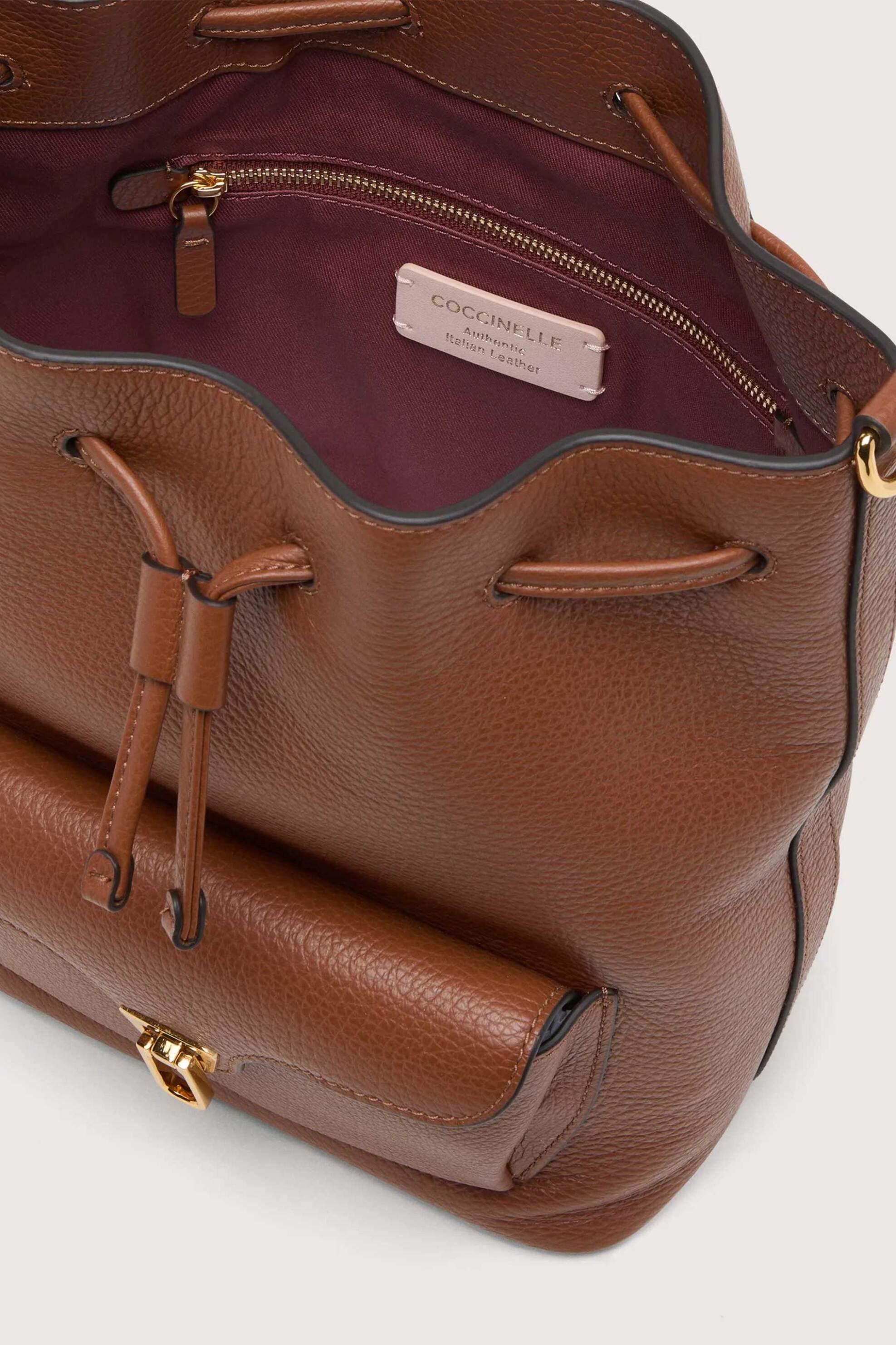 Coccinelle γυναικεία τσάντα bucket "Beat Generation Large " - E1TFK-230101 Ταμπά φωτογραφία