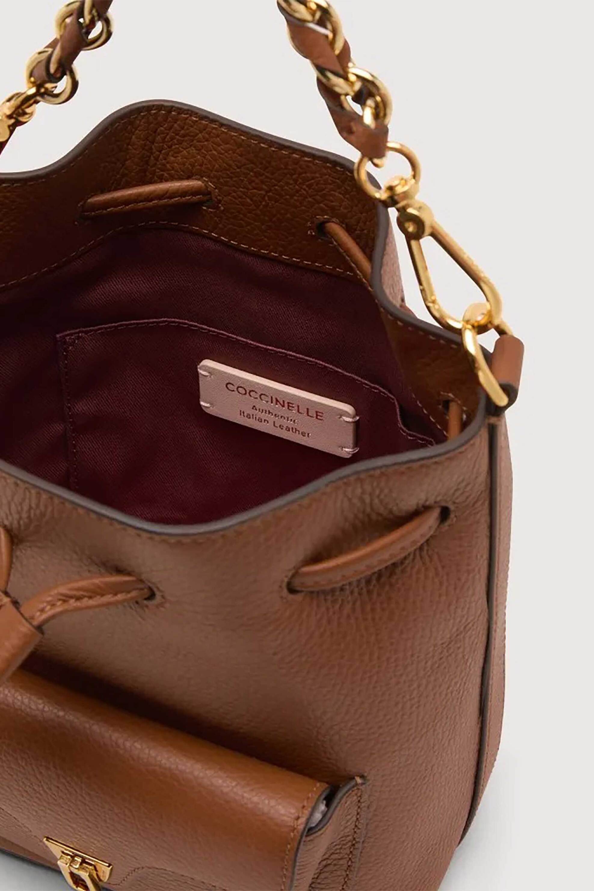 Coccinelle γυναικεία τσάντα bucket "Beat Generation Small" - E1TFK-230301 Ταμπά φωτογραφία