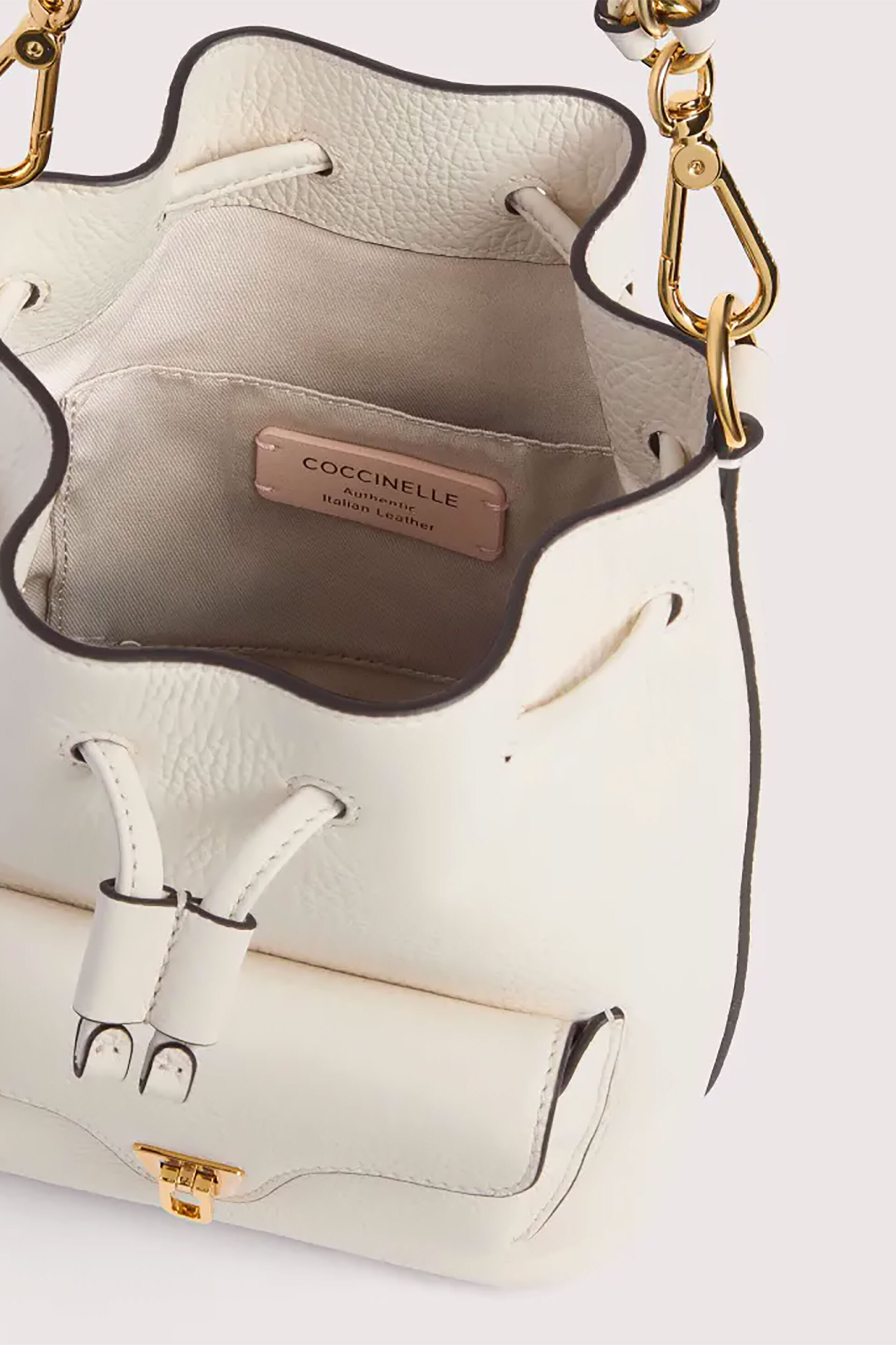 Coccinelle γυναικεία τσάντα bucket 