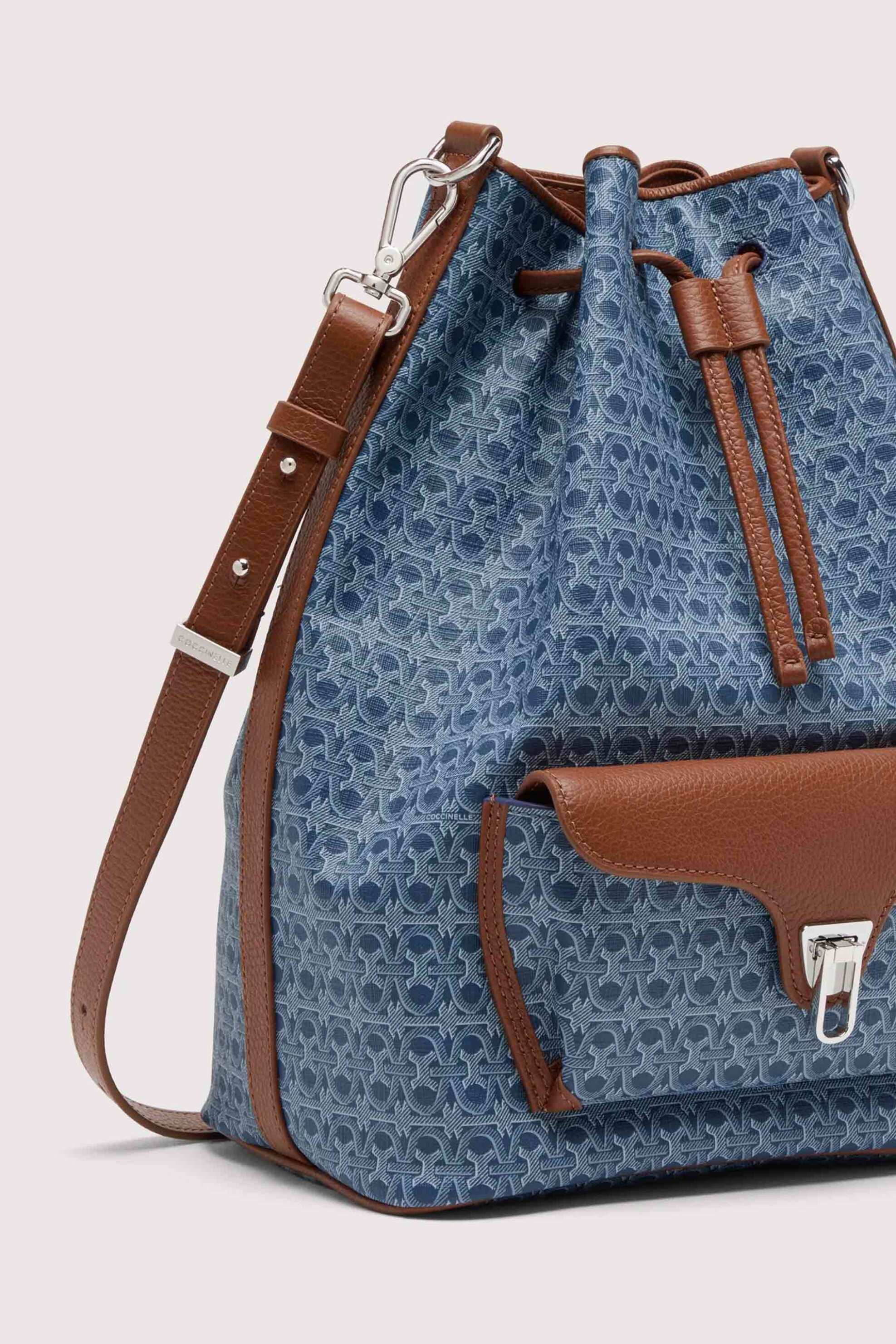 Coccinelle γυναικεία τσάντα bucket "Beat Generation Denim Coated Monogram Large " - E1TFL-230101 Γαλάζιο φωτογραφία