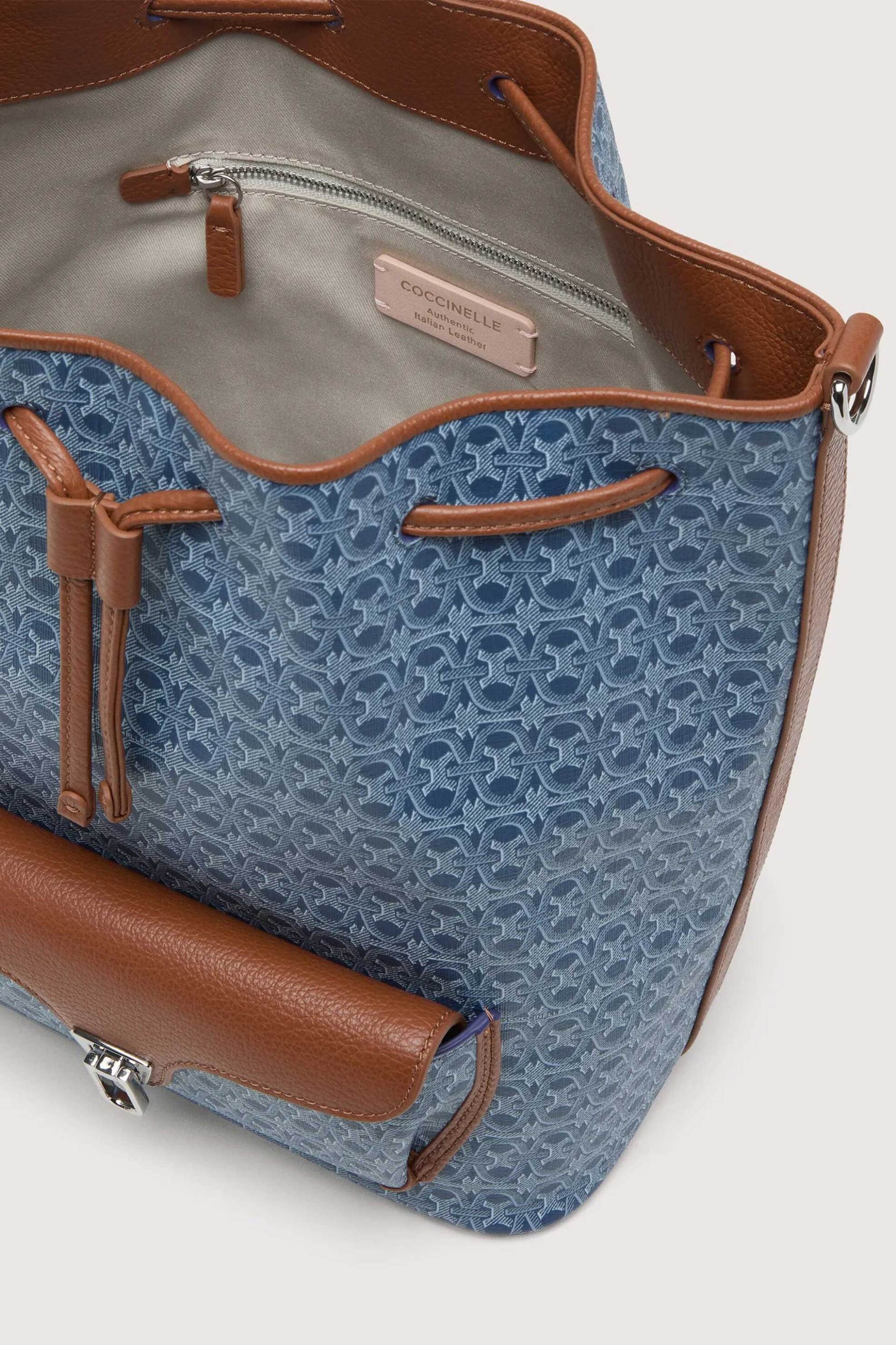 Coccinelle γυναικεία τσάντα bucket "Beat Generation Denim Coated Monogram Large " - E1TFL-230101 Γαλάζιο φωτογραφία