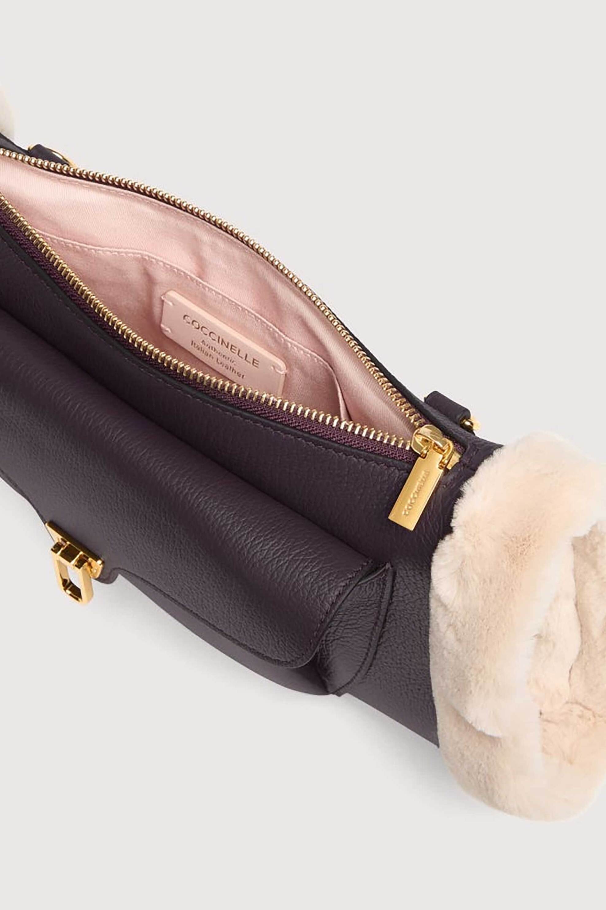 Coccinelle γυναικεία δερμάτινη τσάντα crossbody "Beat" - E1TDK-150101 Καφέ φωτογραφία