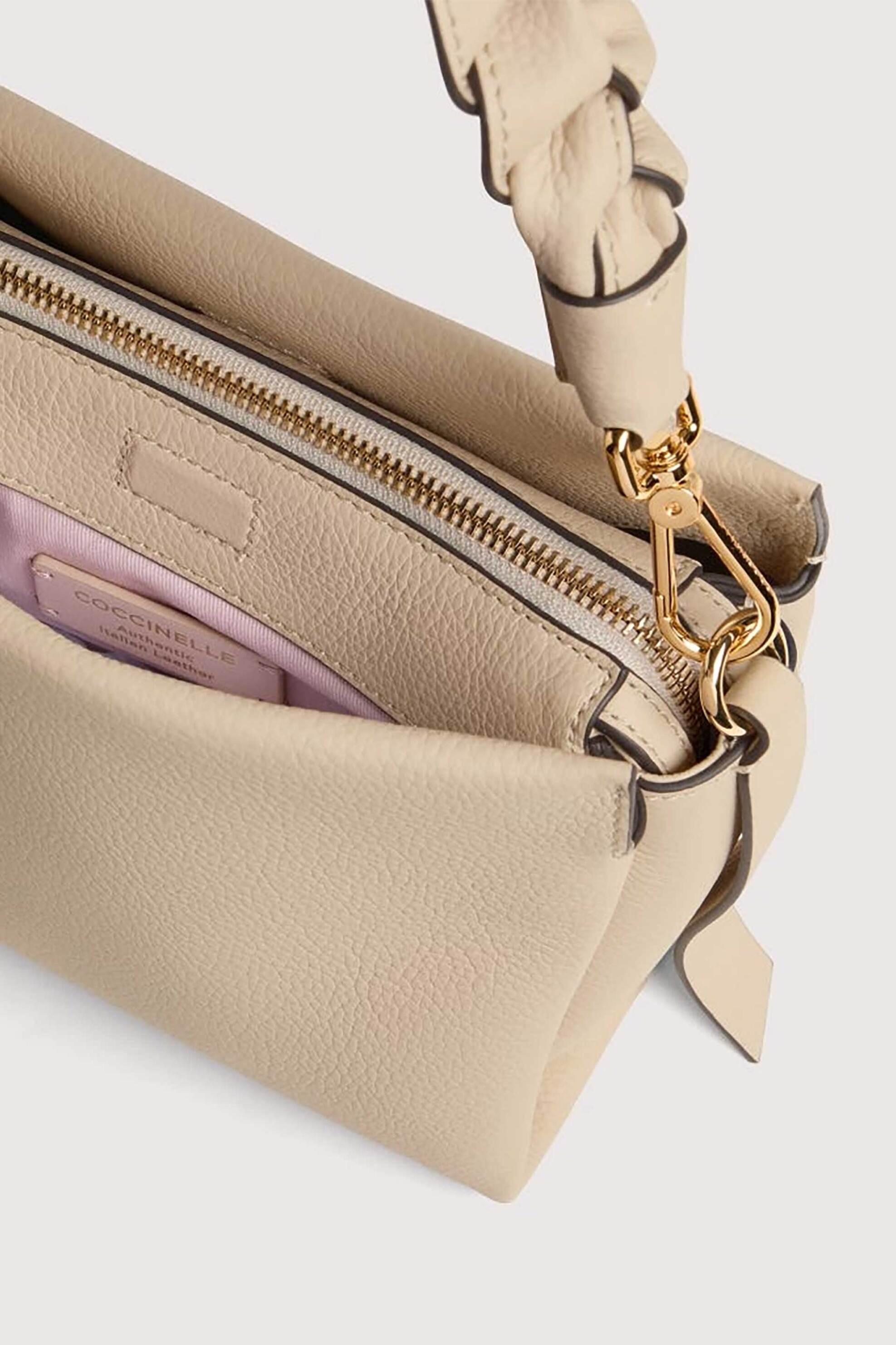 Coccinelle γυναικεία τσάντα χειρός "Boheme Small" - E1M50-580101_1 Μπεζ φωτογραφία