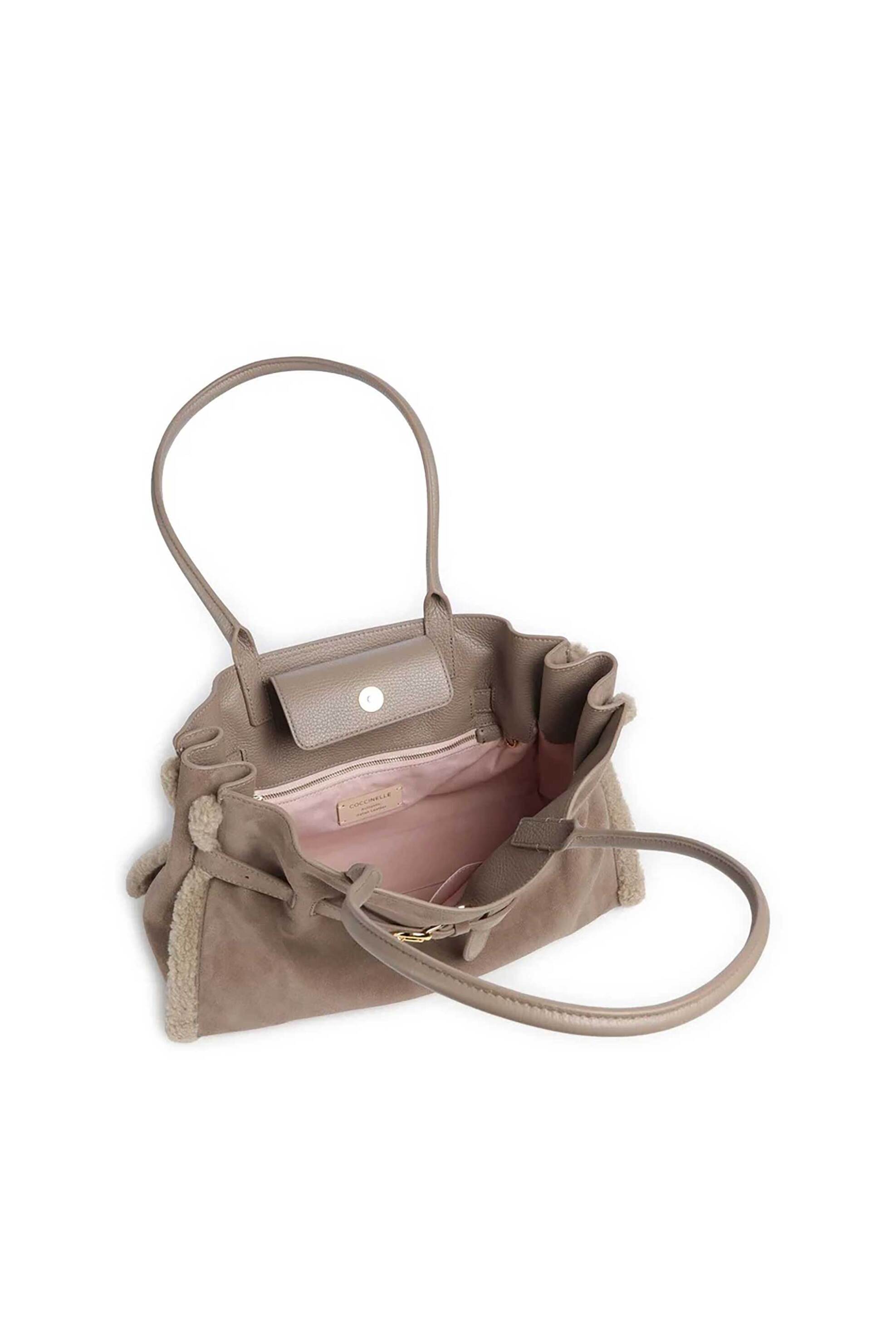 COCCINELLE Coccinelle γυναικεία τσάντα ώμου με faux γούνα "Sabine Soft Suede" - E1VH6-110201 Μπεζ - 3