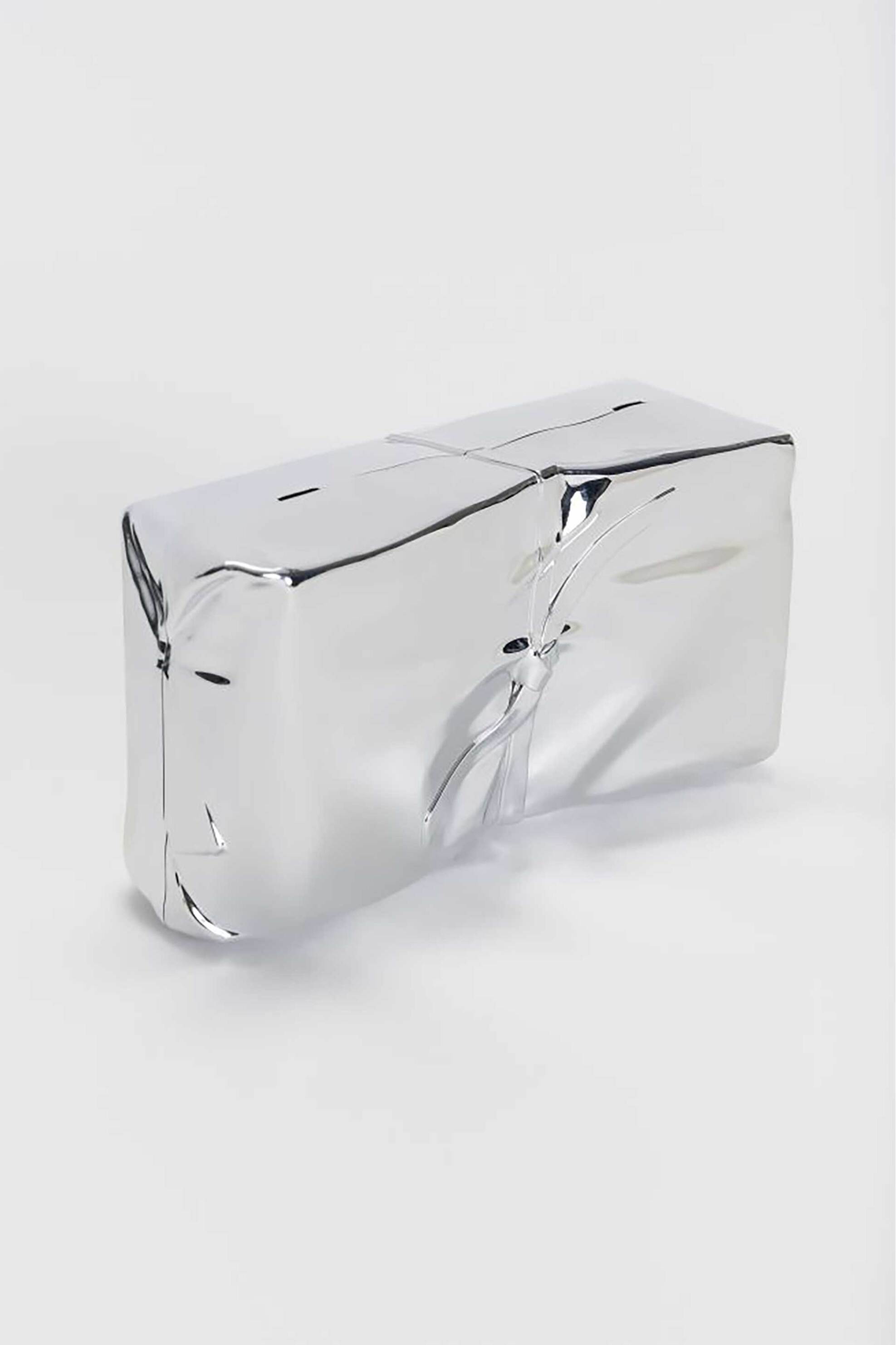 'ALE 'ALE γυναικείο τσαντάκι clutch με μεταλλική όψη - 8T22626 Ασημί