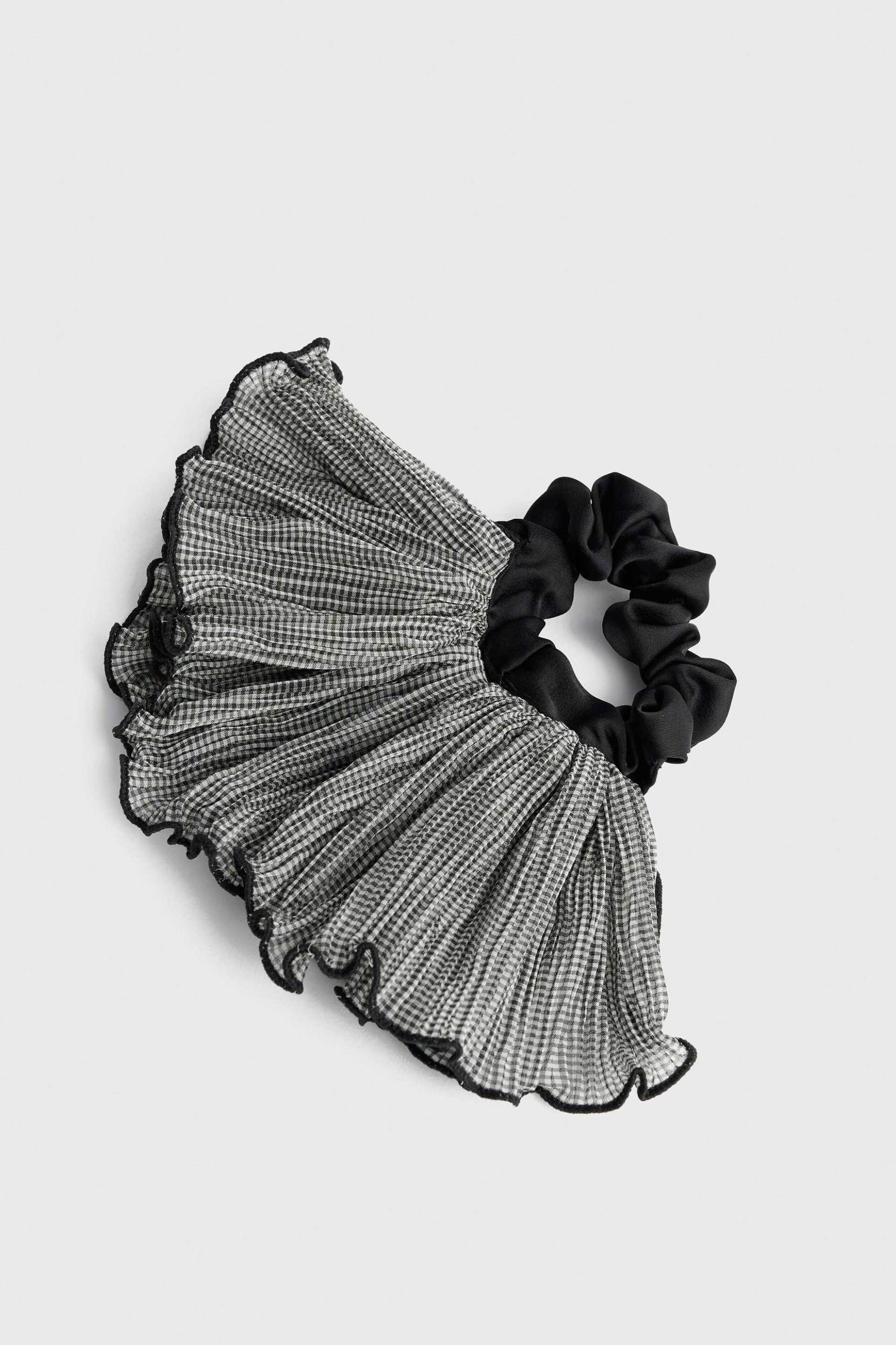 'ALE 'ALE γυναικείο scrunchie για τα μαλλιά με καρό σχέδιο - 8K23761 Ασπρόμαυρο