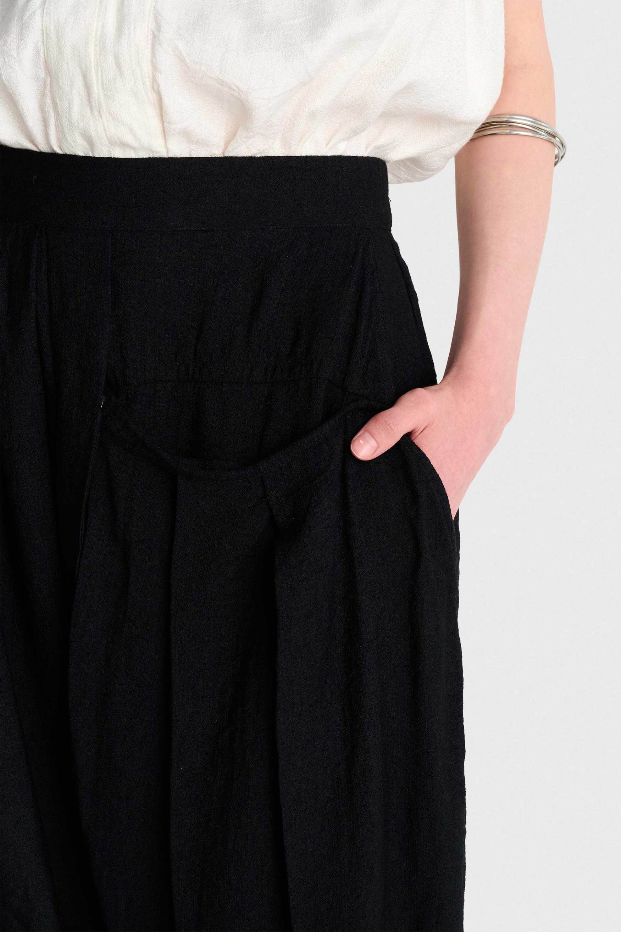 'ALE 'ALE γυναικεία παντελόνα μονόχρωμη Loose Fit - 8921121 Μαύρο - 2