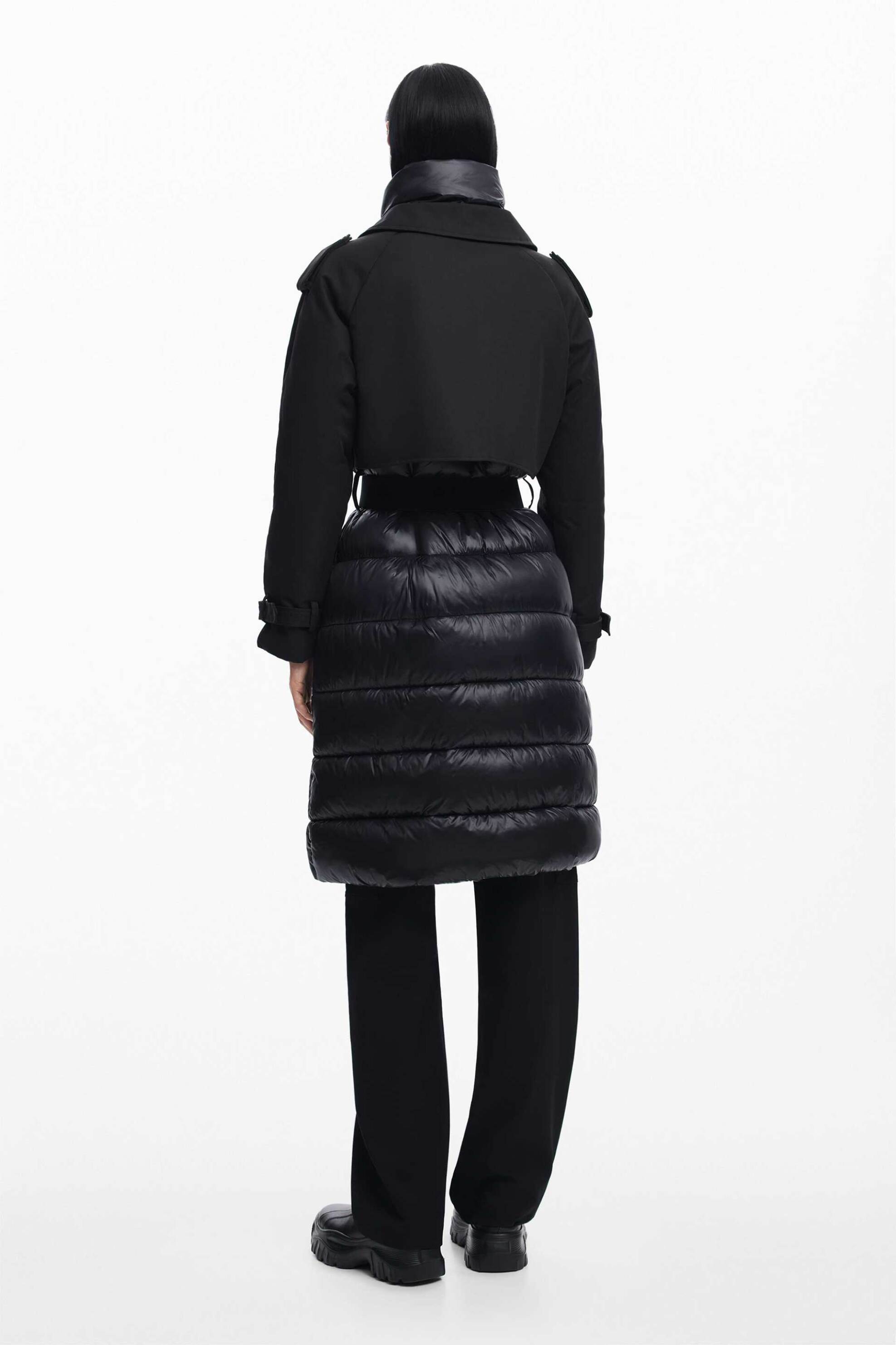 Desigual γυναικείο μπουφάν μονόχρωμο καπιτονέ με ζώνη στη μέση Regular Fit - 24WWEW92 Μαύρο φωτογραφία