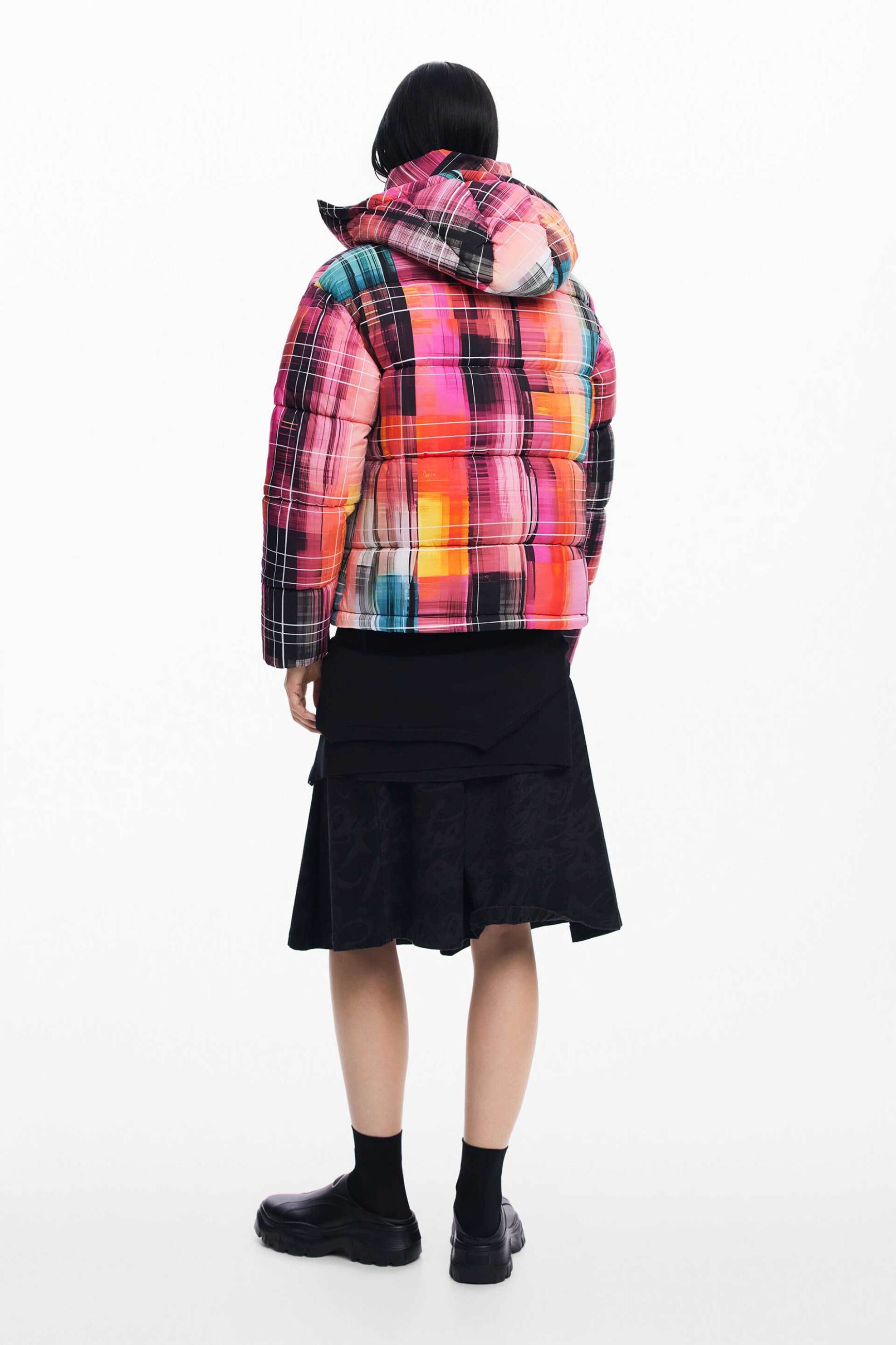 Desigual γυναικείο μπουφάν καπιτονέ με κουκούλα και καρό σχέδιο Oversized Fit - 24WWEW39 Πολύχρωμο φωτογραφία