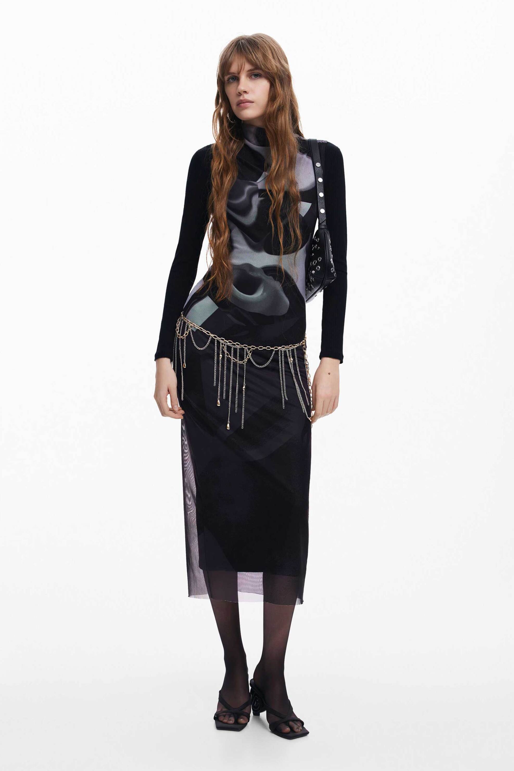 Desigual γυναικείο midi φόρεμα με all-over print Slim Fit - 24WWVK58 Μαύρο φωτογραφία