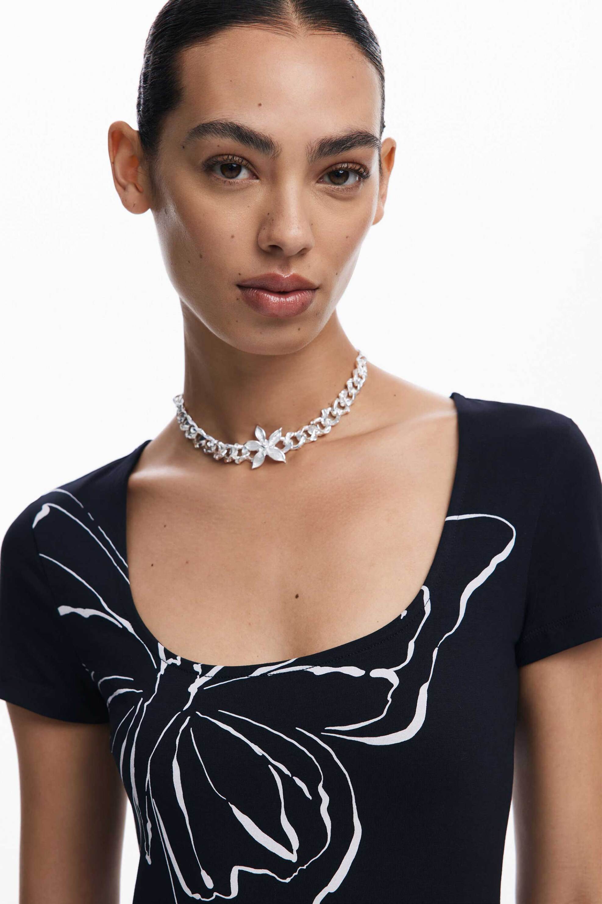 Desigual γυναικείο midi φόρεμα με all-over butterfly print Regular Fit - 24WWVK66 Μαύρο φωτογραφία