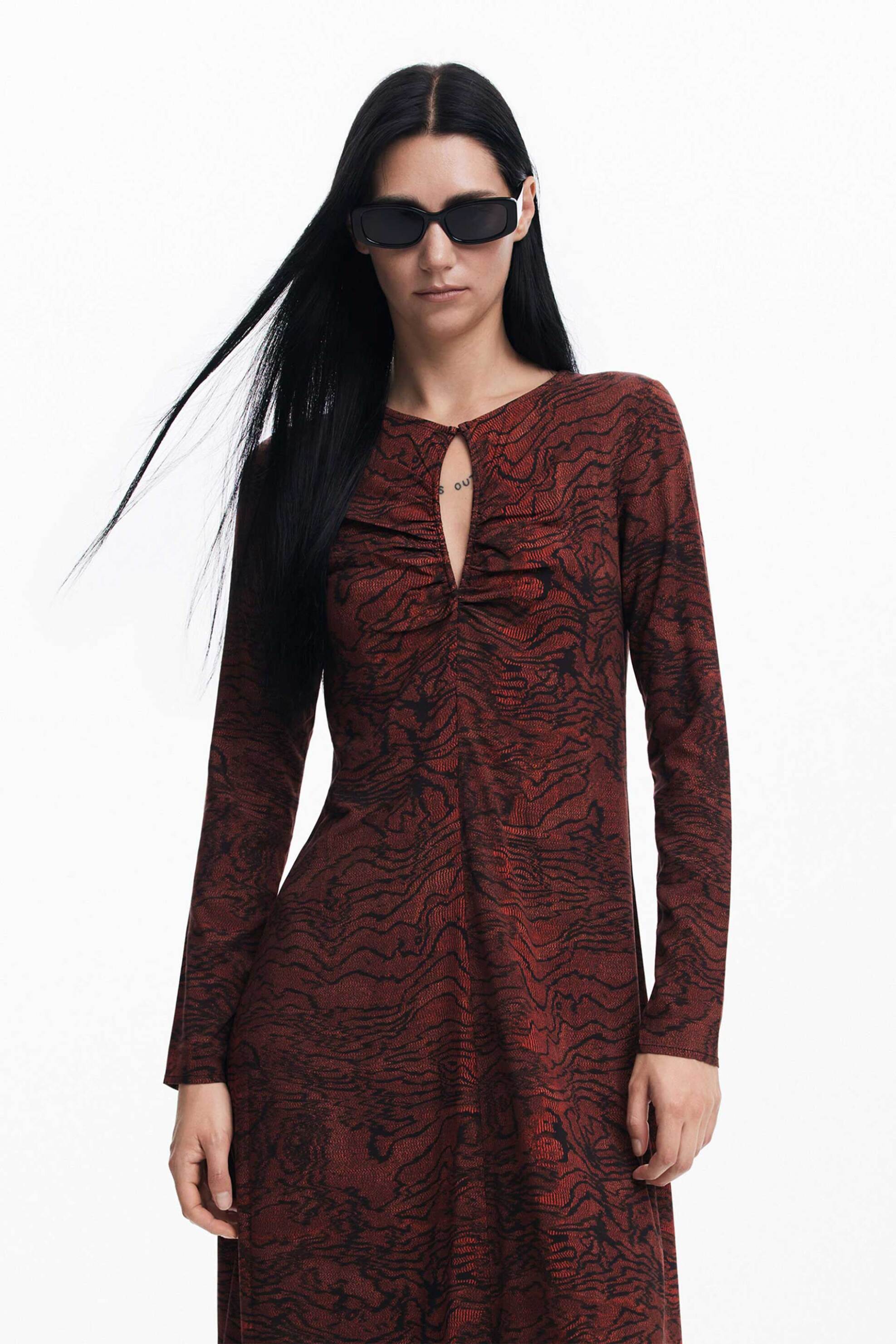 Desigual γυναικείο midi φόρεμα με all-over print και άνοιγμα Regular Fit - 24WWVW56 Μπορντό