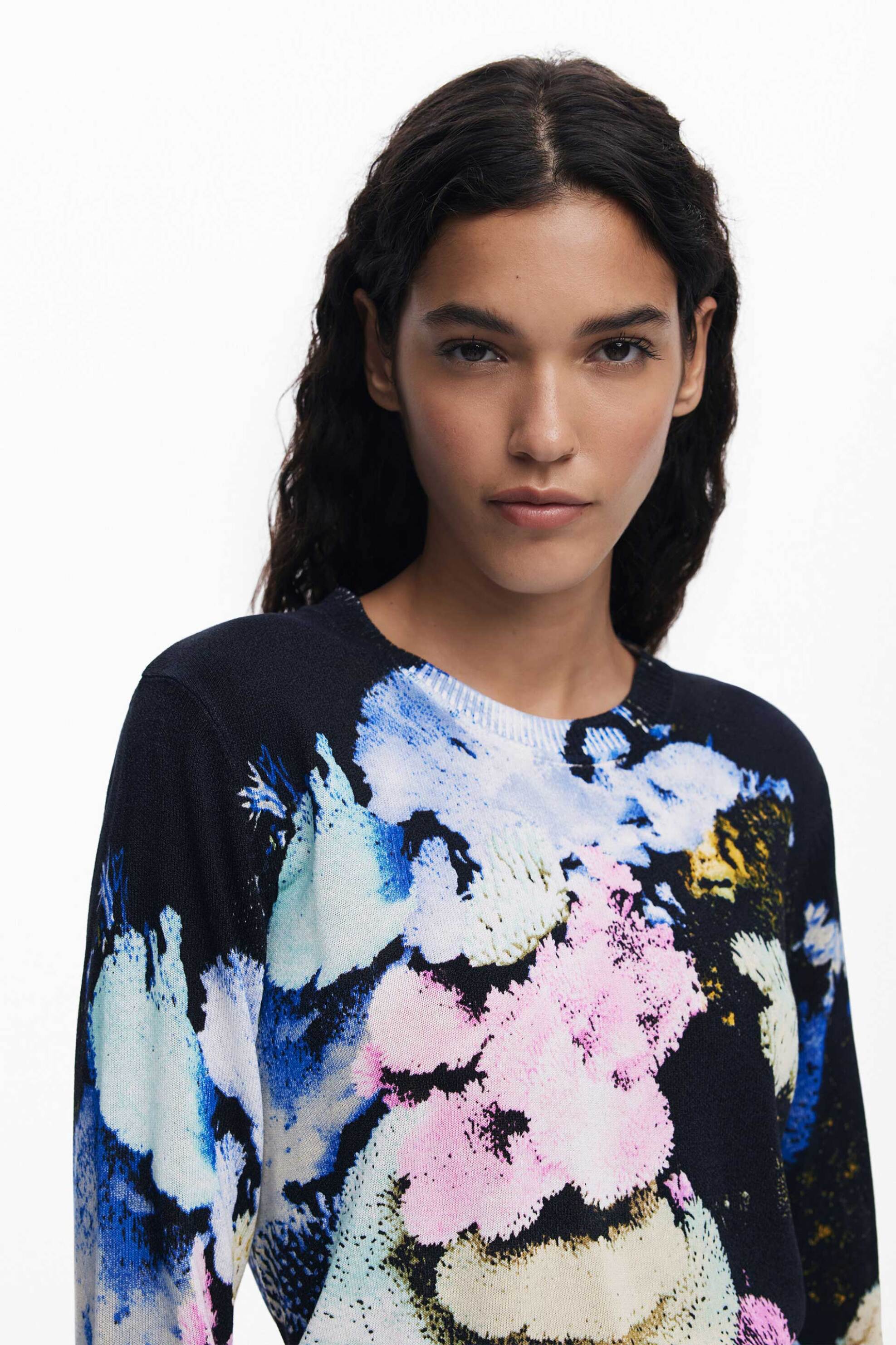 Desigual γυναικείo λεπτό πουλόβερ με floral print Regular Fit "Nenufar Lacroix" - 25WWJF46 Πολύχρωμο φωτογραφία