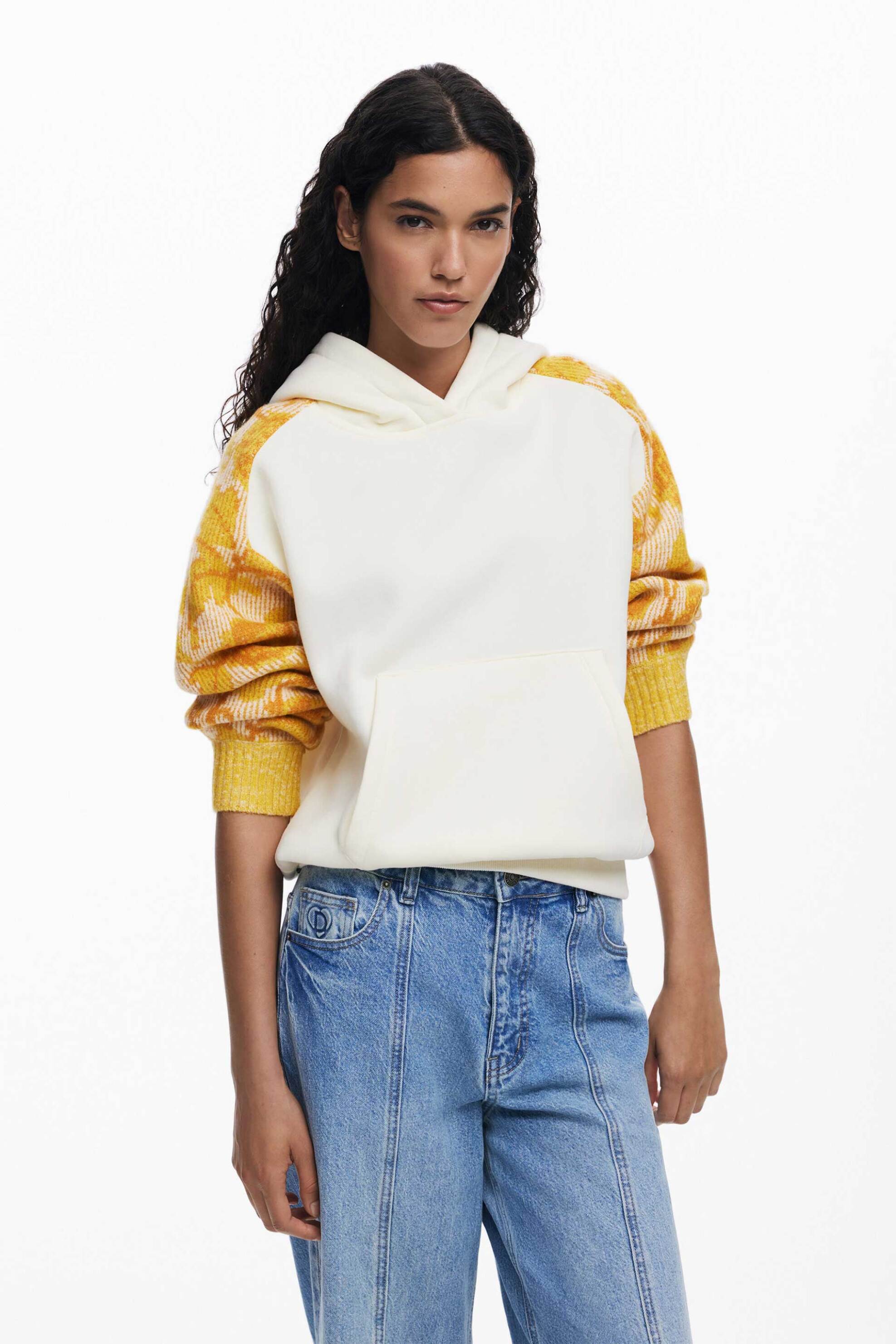 DESIGUAL Desigual γυναικείο φούτερ με κουκούλα και ζακακάρ μανίκια Regular Fit "Mani" - 25WWSK07 Λευκό