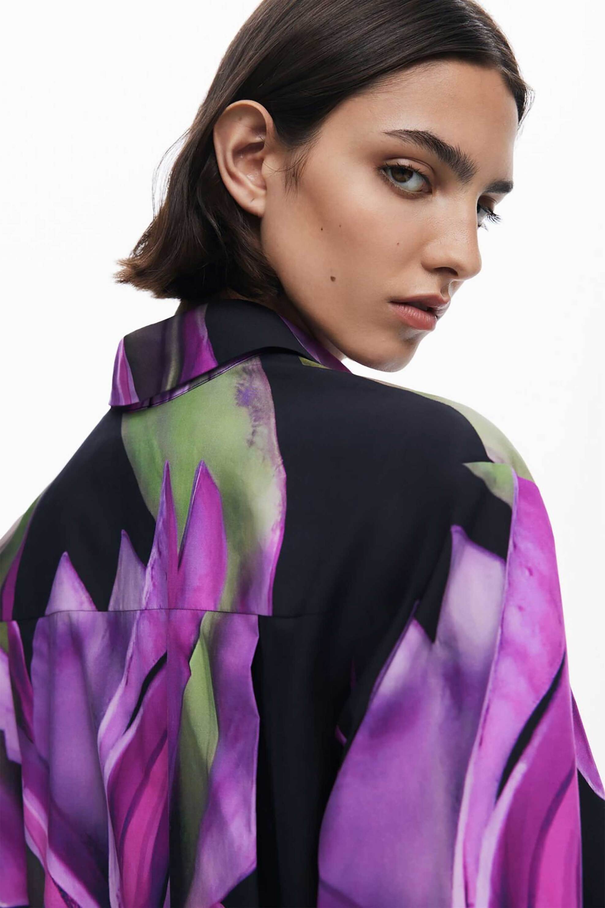 Desigual γυναικείo πουκάμισο με floral print "Orquidea" by Christian Lacroix - 25WWCW20 Μαύρο φωτογραφία