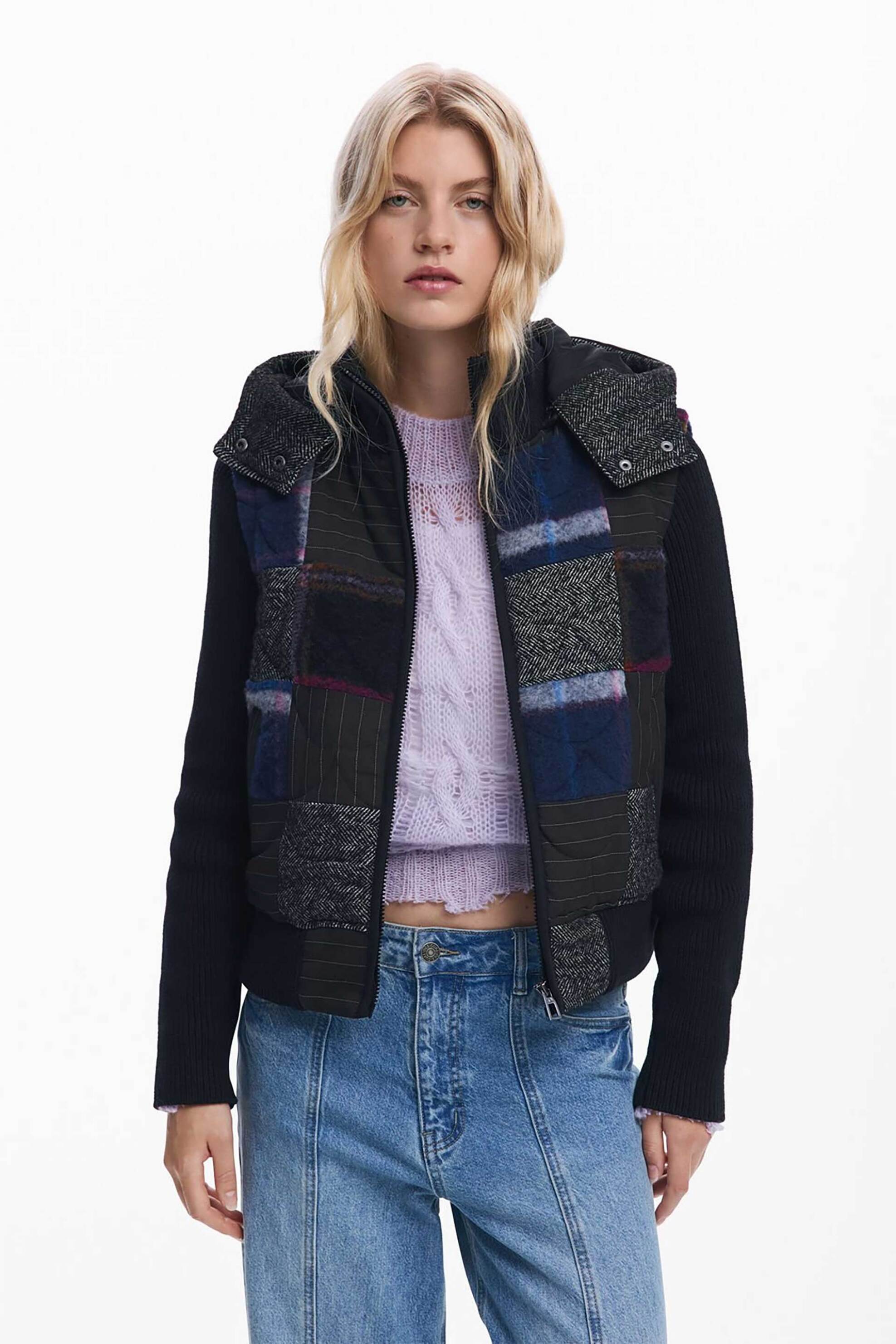 DESIGUAL Desigual γυναικείο μπουφάν bomber με all-over print Regular Fit "Beta" - 25WWEW65 Μαύρο