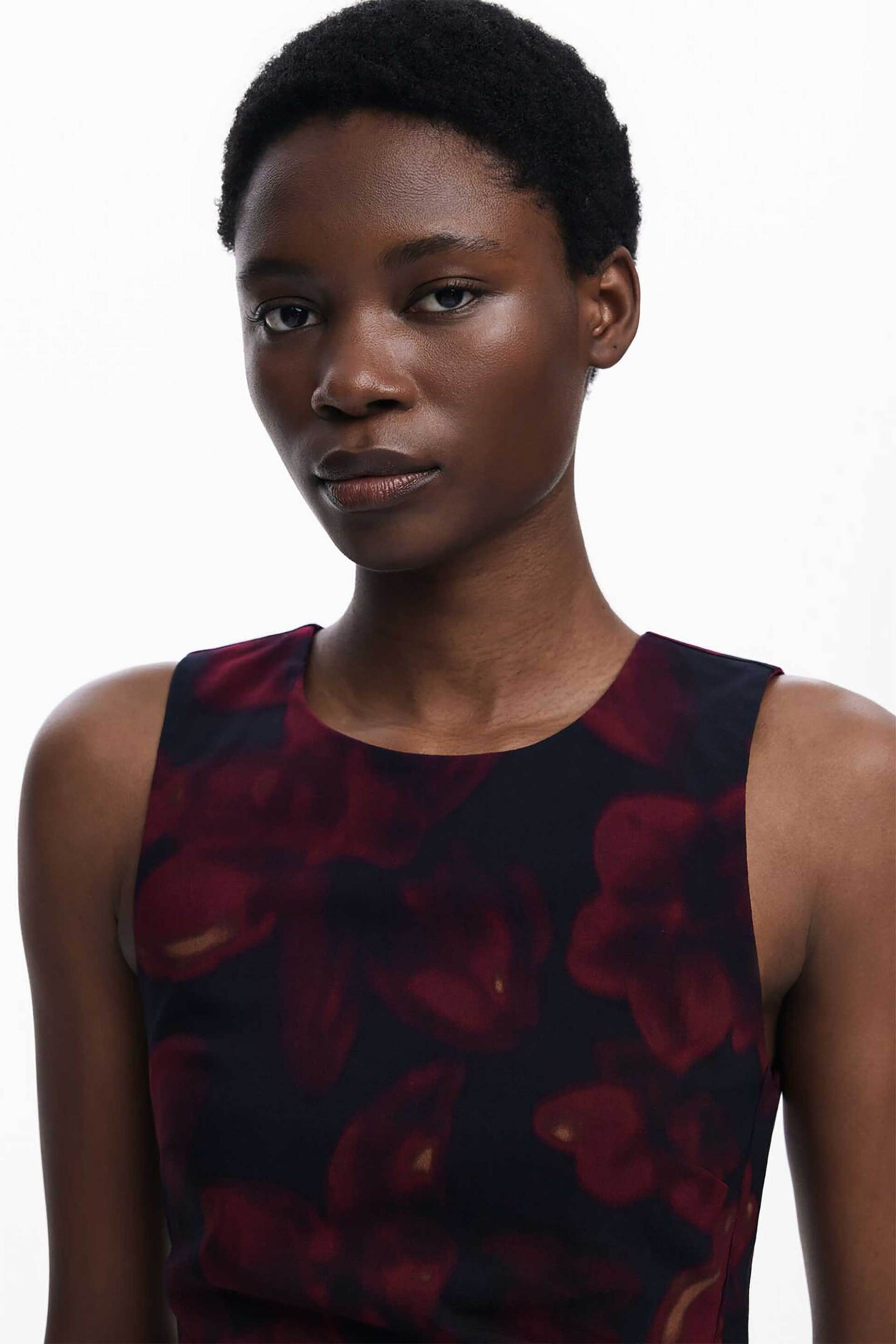 Desigual γυναικείο mini φόρεμα αμάνικο με floral print Slim Fit - 25WWVW20 Μαύρο - Κόκκινο φωτογραφία