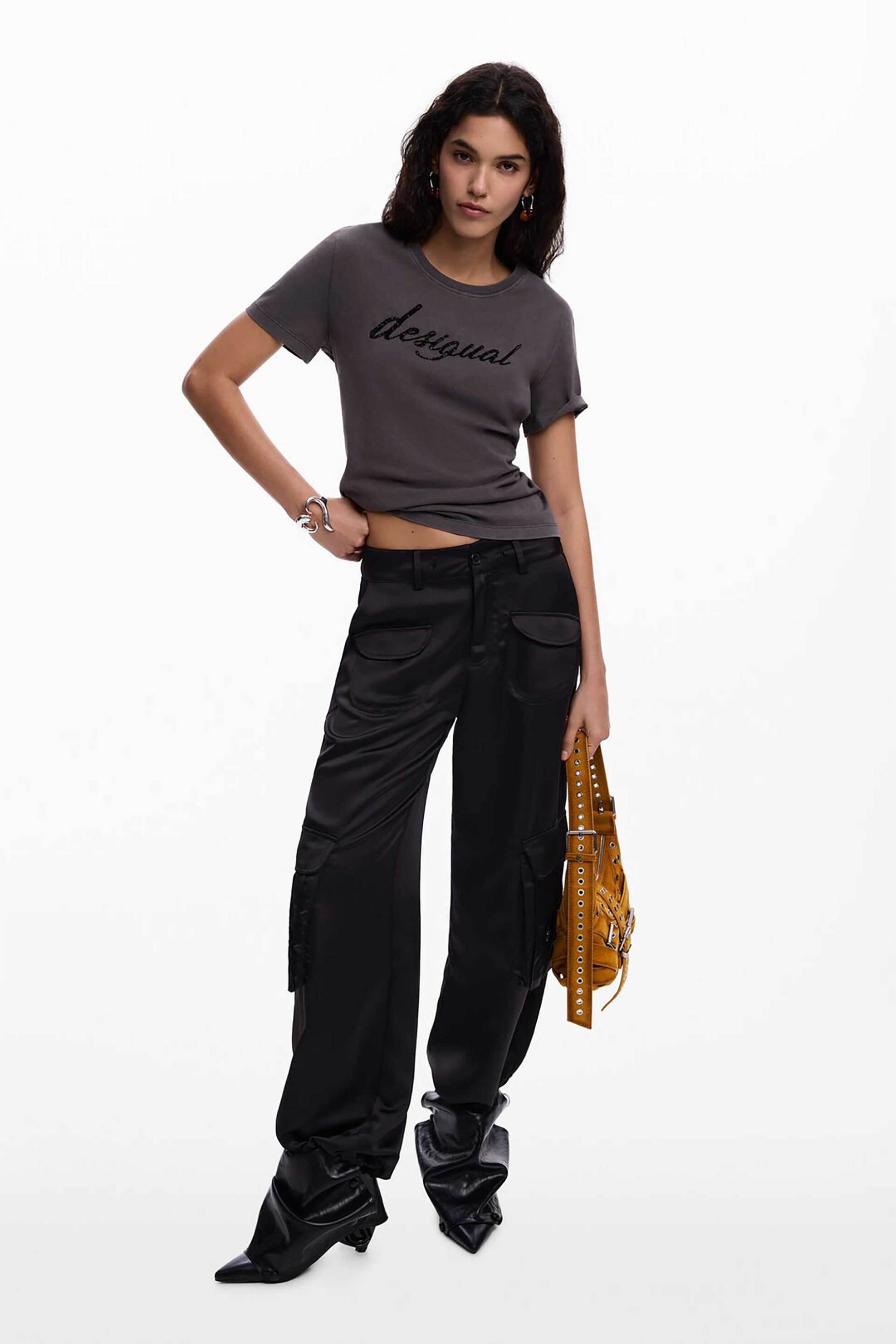 Desigual γυναικείo T-shirt και λογότυπο με στρας Regular Fit "Varsovia" - 26SWTK08 Ροζ φωτογραφία