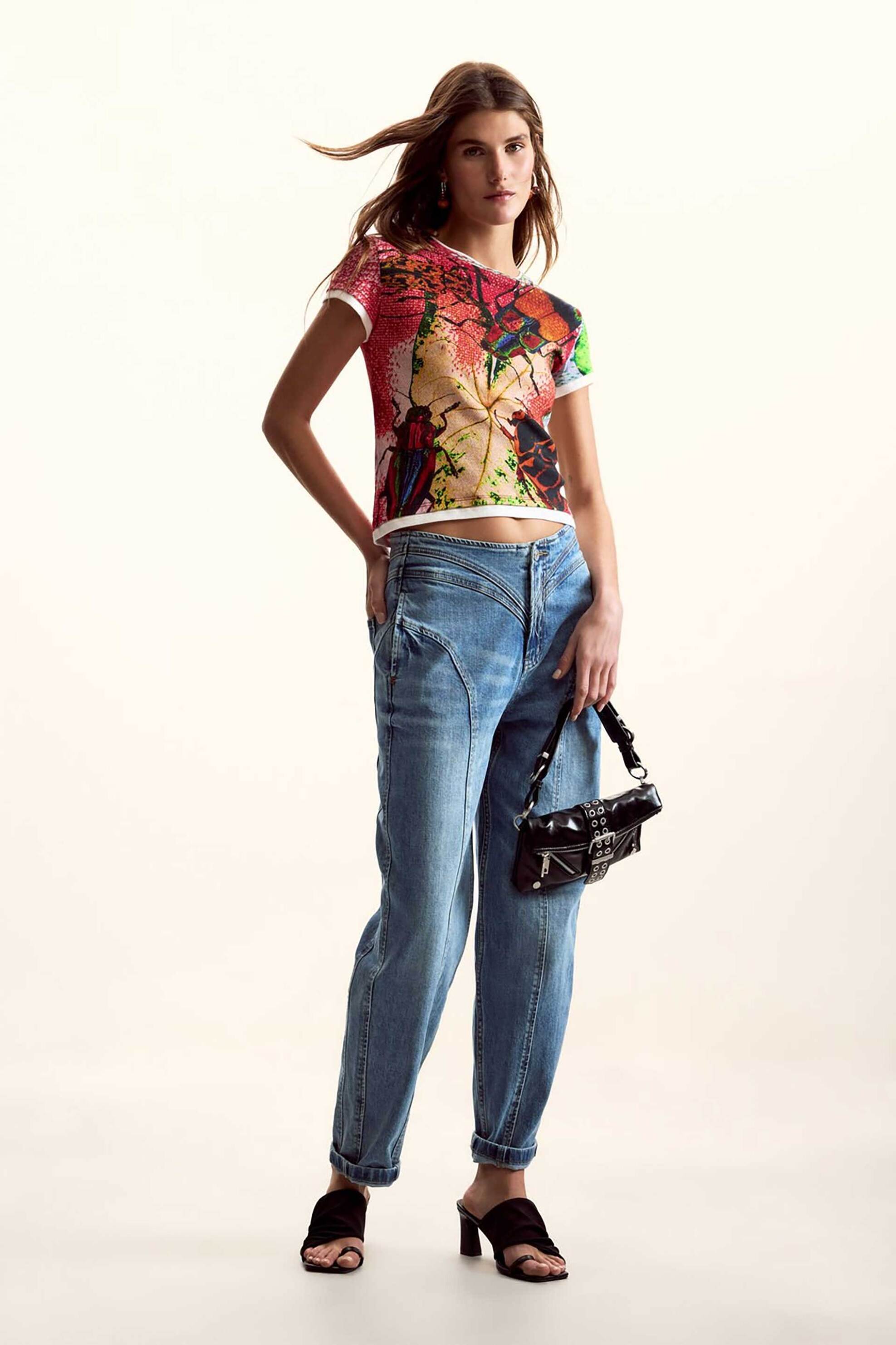 DESIGUAL Desigual γυναικείο T-shirt με floral print Regular Fit "Bugs" by Christian Lacroix - 26SWTK27 Πολύχρωμο - 2