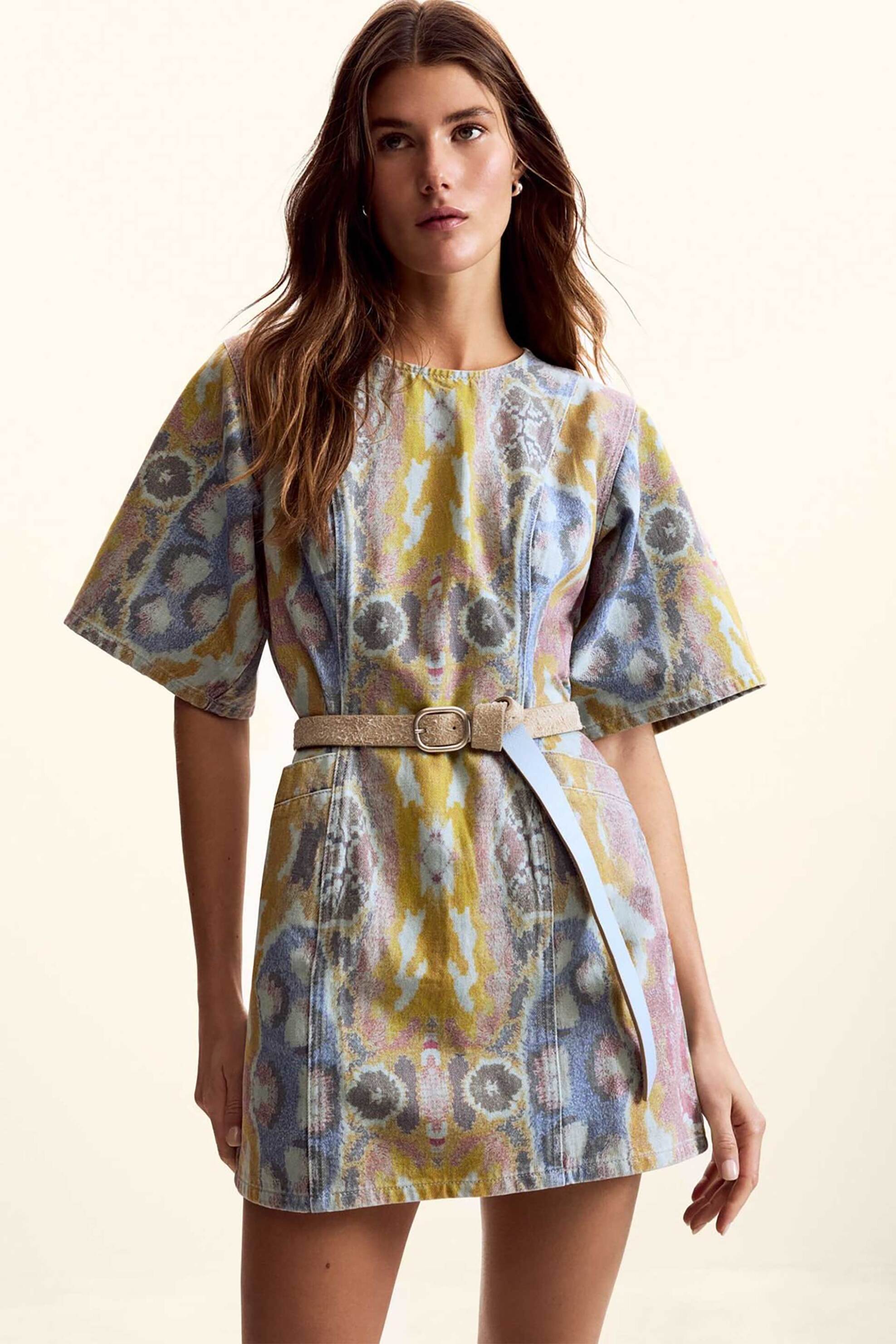 DESIGUAL Desigual γυναικείο mini φόρεμα με all-over print "Tapiz" by Christian Lacroix - 26SWVD01 Εκρού - 2