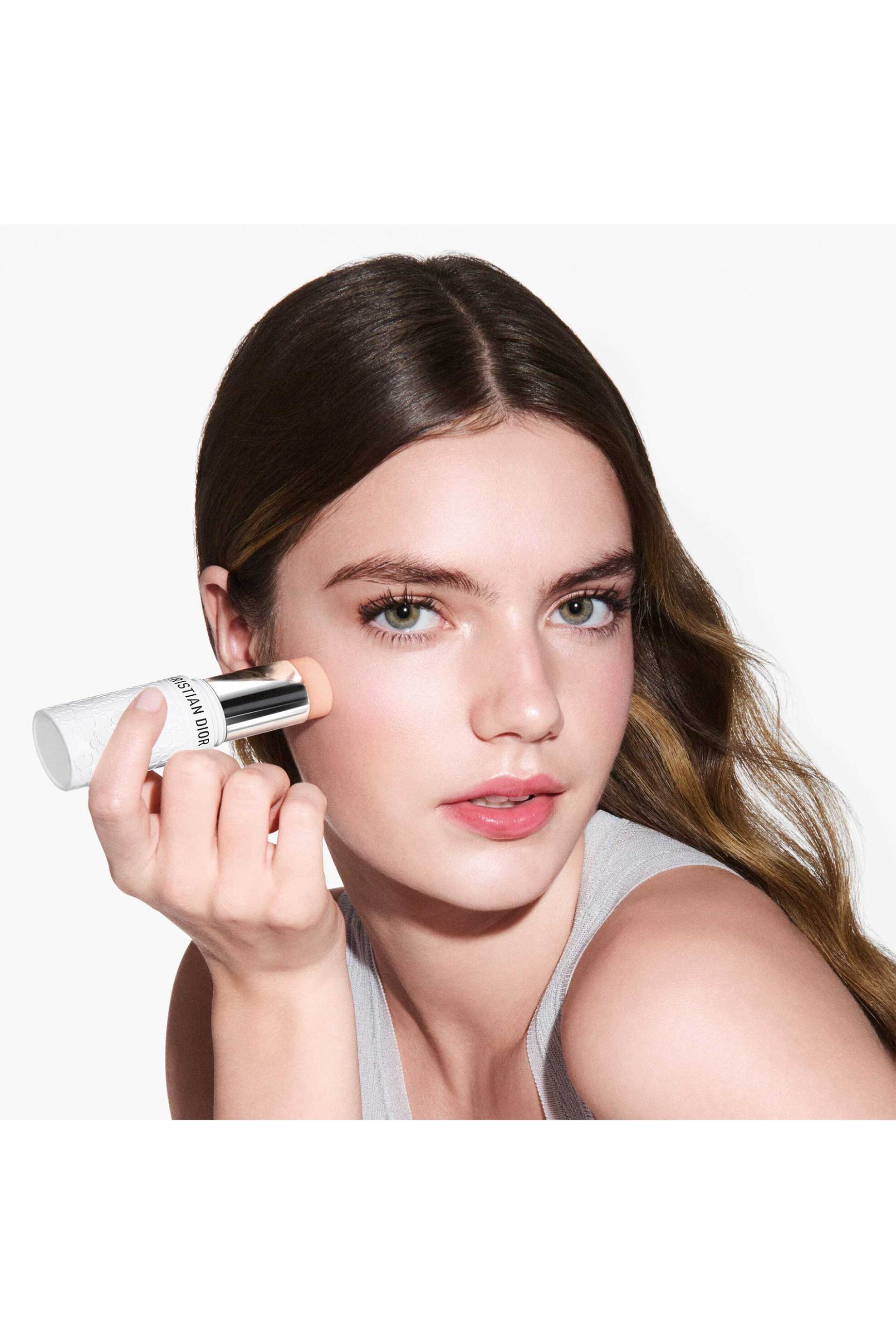 Dior Mattifying Invisible Uv Stick Spf 50 Pa++++ 10 Gr - E000001619