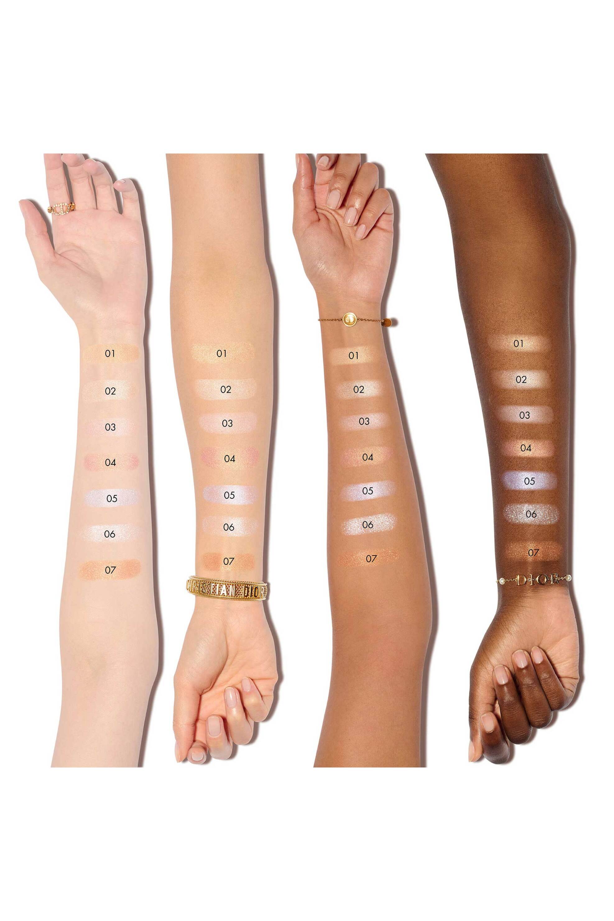 Dior Forever Glow Luminizer Highlighter Infused with Hyaluronic Acid 6 gr - E000000094 02 Gold Halo φωτογραφία