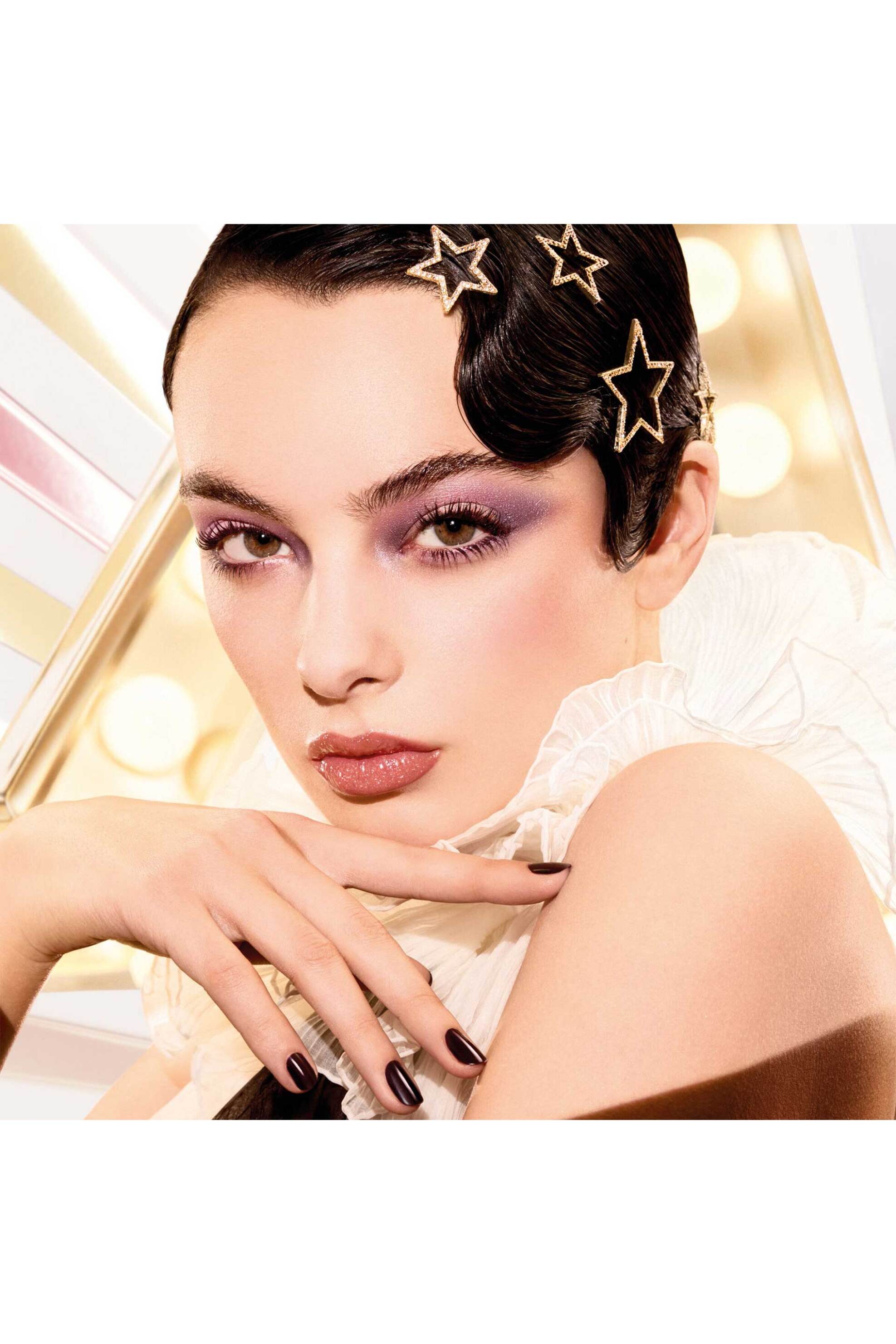 Dior Vernis - Limited Edition Nail Lacquer and Glittery Top Coat 10 ml - E000000953 690 Plum Parade φωτογραφία