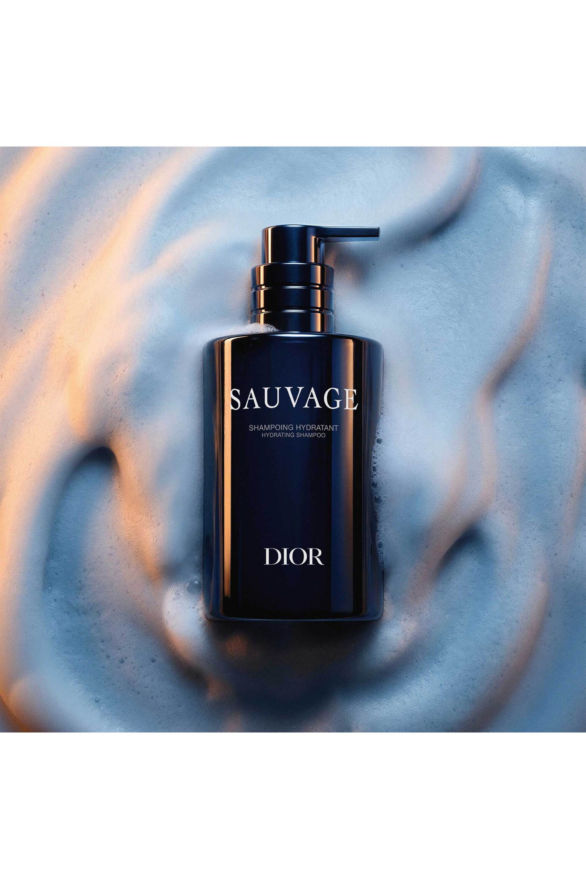 Dior Sauvage Shampoo Hydrating And Softening 250 ML - E000001029