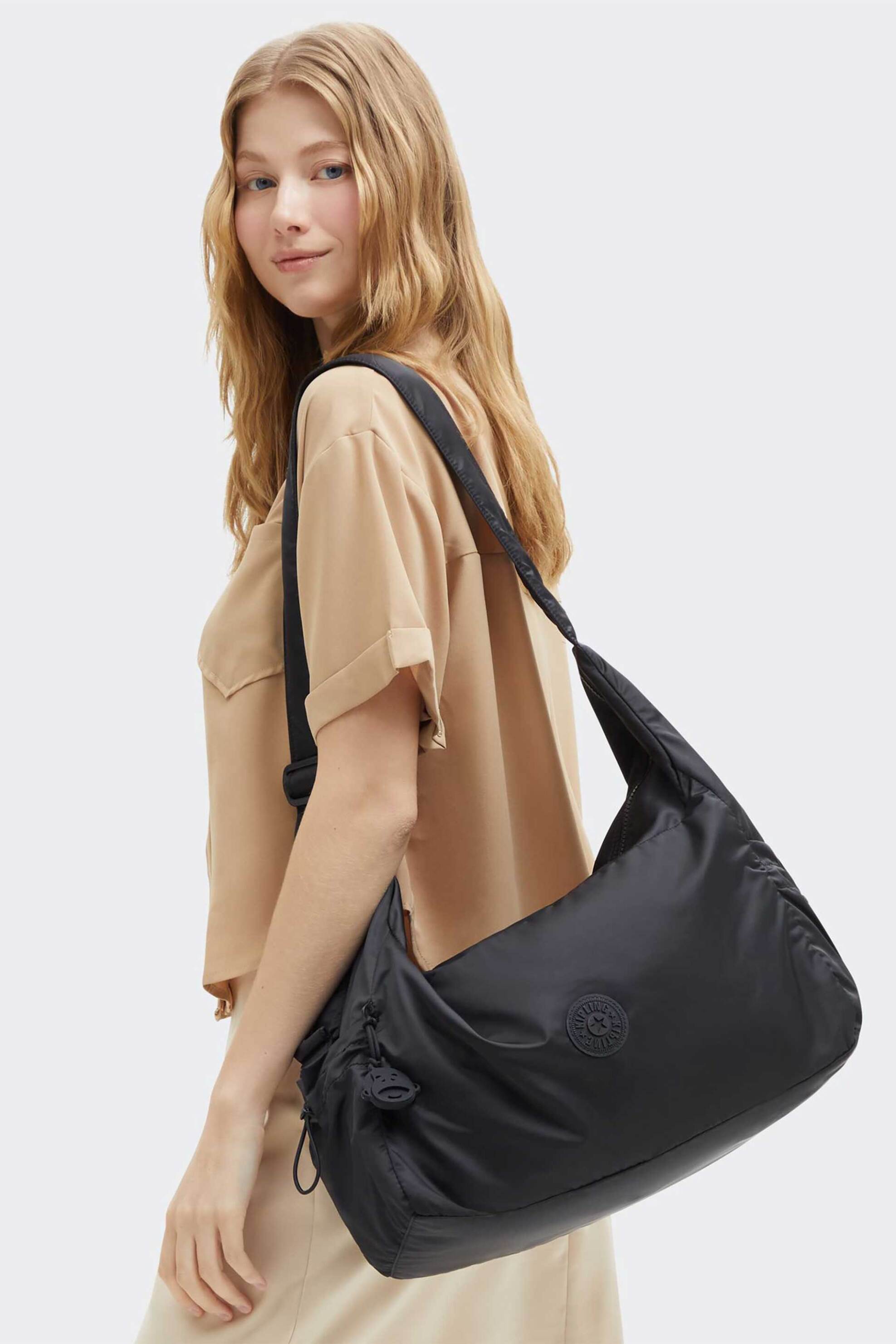 Kipling γυναικεία τσάντα ώμου "Gwyn Simply Black" - I5823-4RZ φωτογραφία