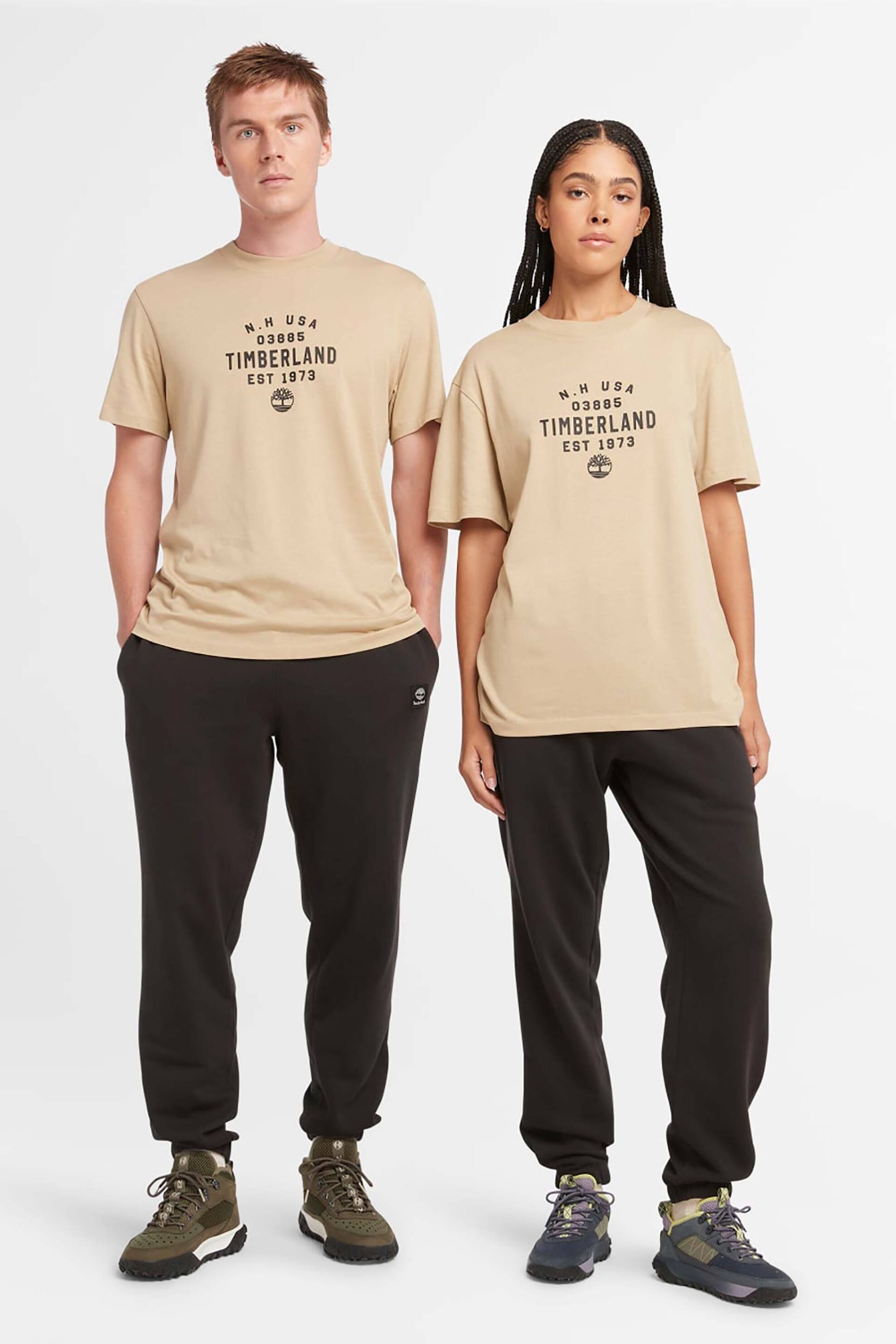 Ανδρική Μόδα > Ανδρικά Ρούχα > Ανδρικές Μπλούζες > Ανδρικά T-Shirts Timberland unisex T-shirt μονόχρωμο με contrast logo print και lettering - TB0A5UF7DH41 Μπεζ