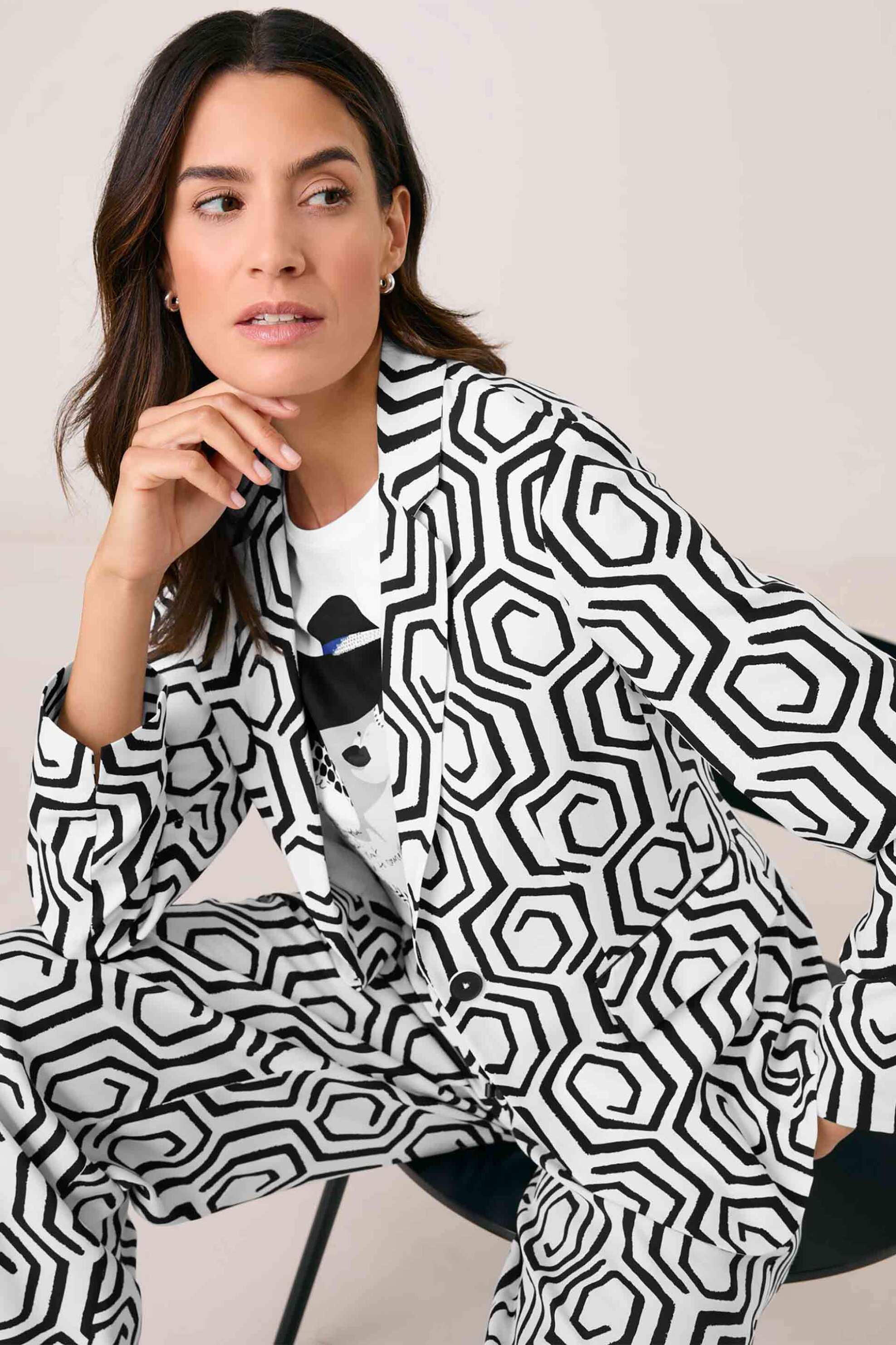 Gerry Weber γυναικείo σακάκι με all-over print - 530042-31430 Ασπρόμαυρο
