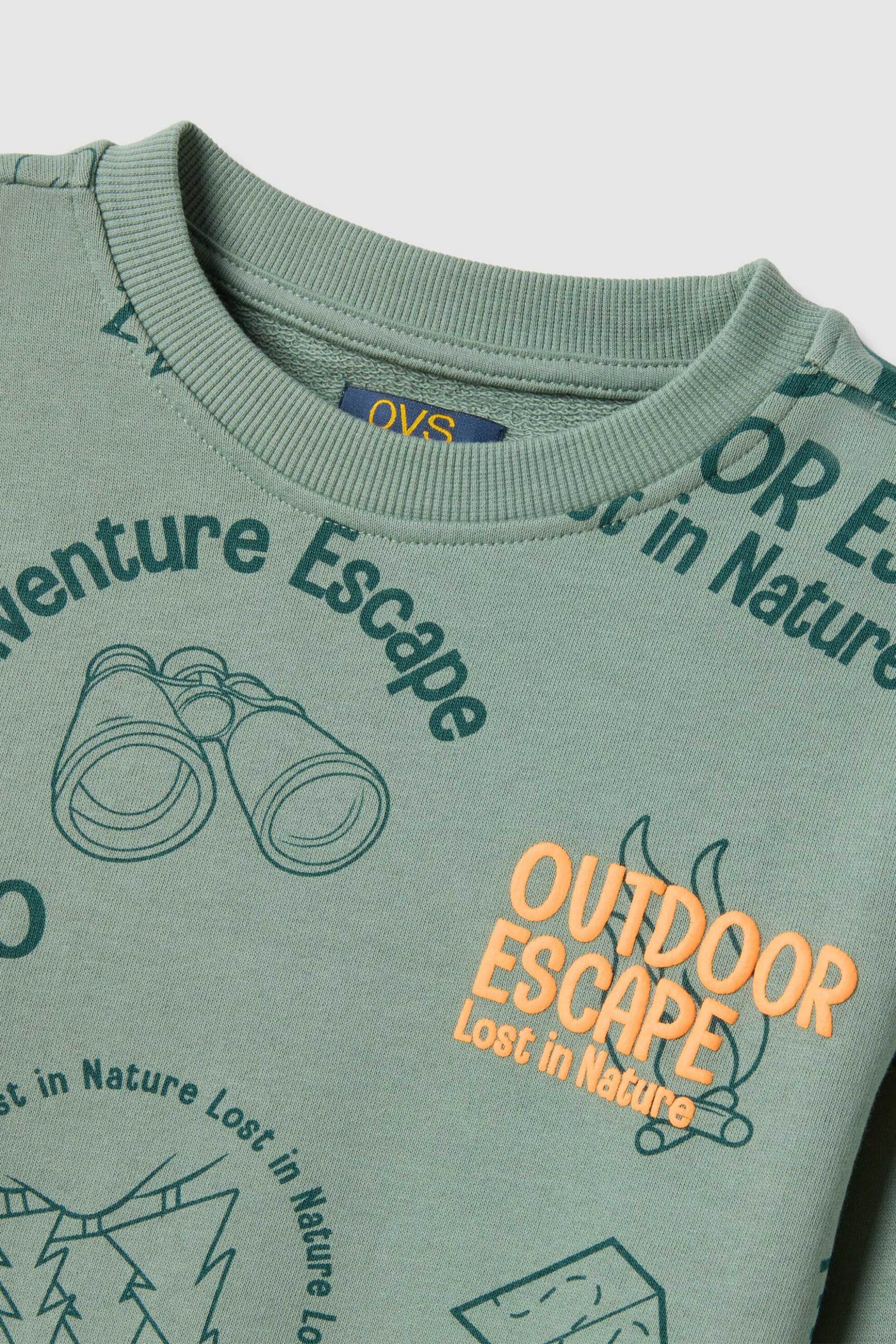 OVS παιδική μπλούζα φούτερ με all-over print "Outdoor Escape" Regular Fit - 002554791 Πράσινο φωτογραφία