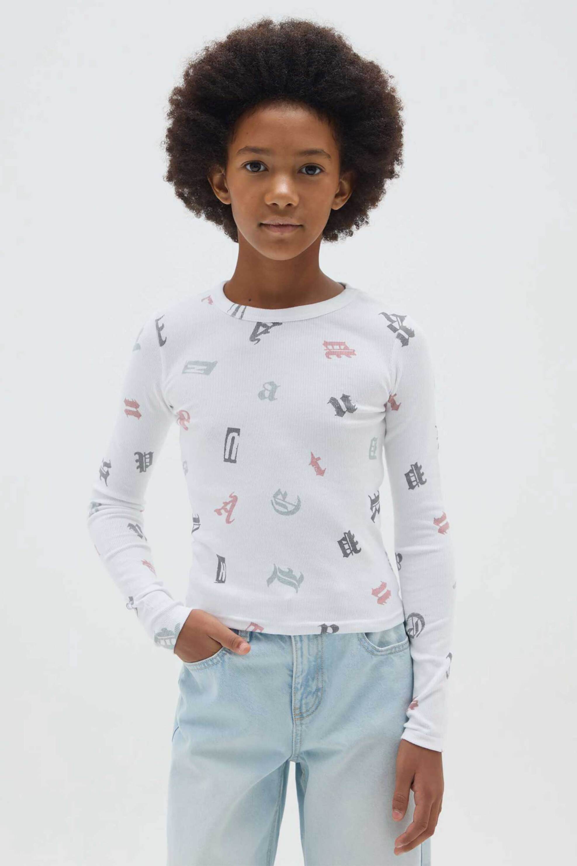 OVS παιδική μακρυμάνικη μπλούζα με all-over print Regular Fit - 002448759 Λευκό