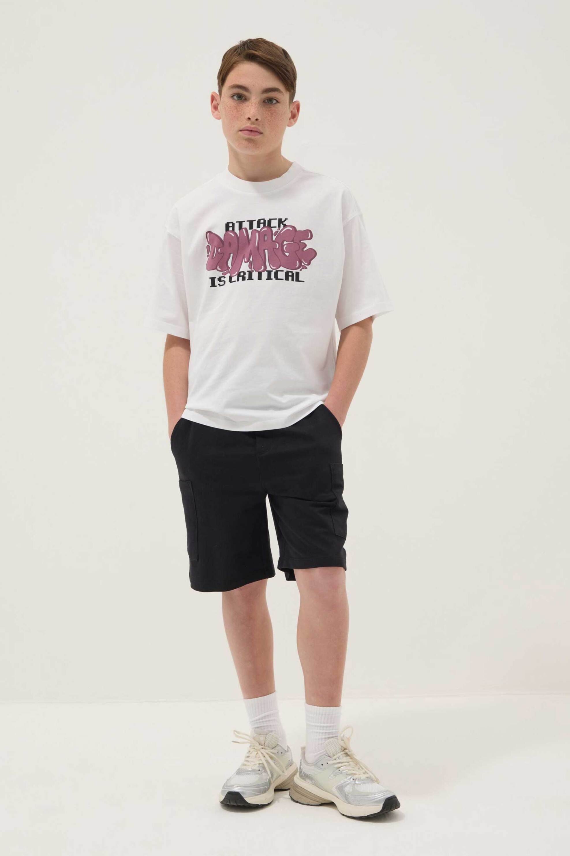 OVS παιδικό σετ με T-shirt και σορτς Oversized Fit (2 τεμάχια) - 002681472 Λευκό