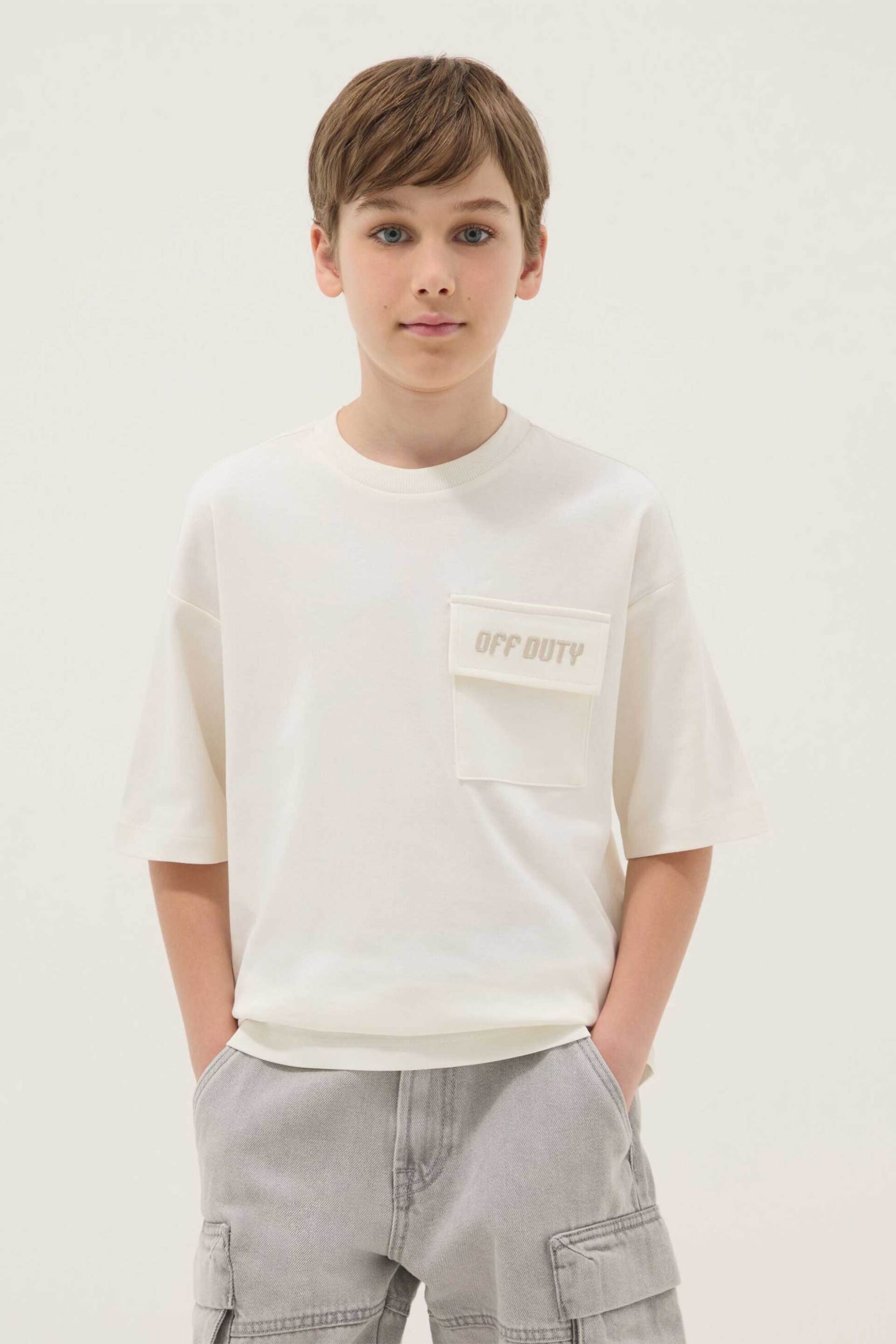 OVS παιδικό T-shirt με τσέπη και lettering - 002681316 Λευκό