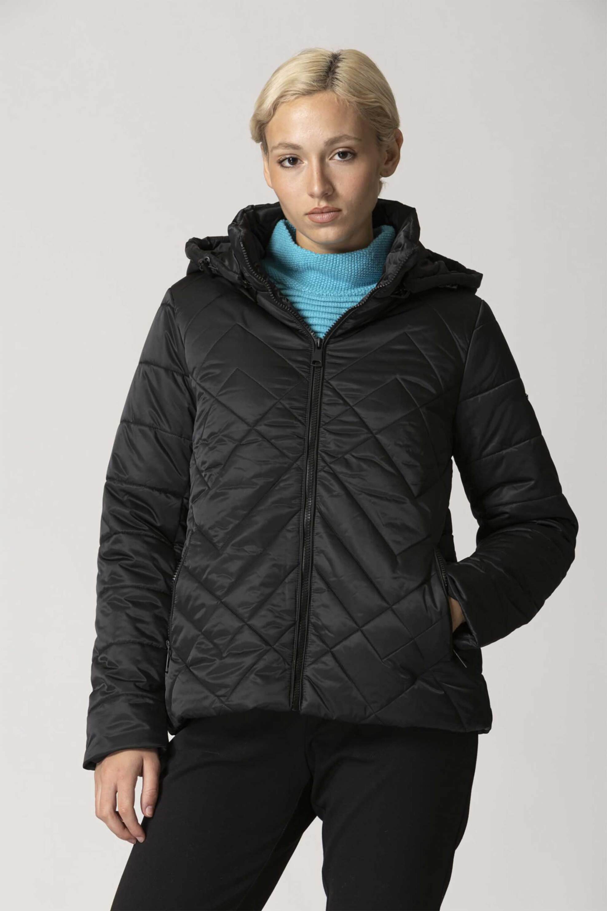 BILLY SABBADO Billy Sabbado γυναικείο μπουφάν με καπιτονέ σχέδιο και κουκούλα - 4925762131 Μαύρο