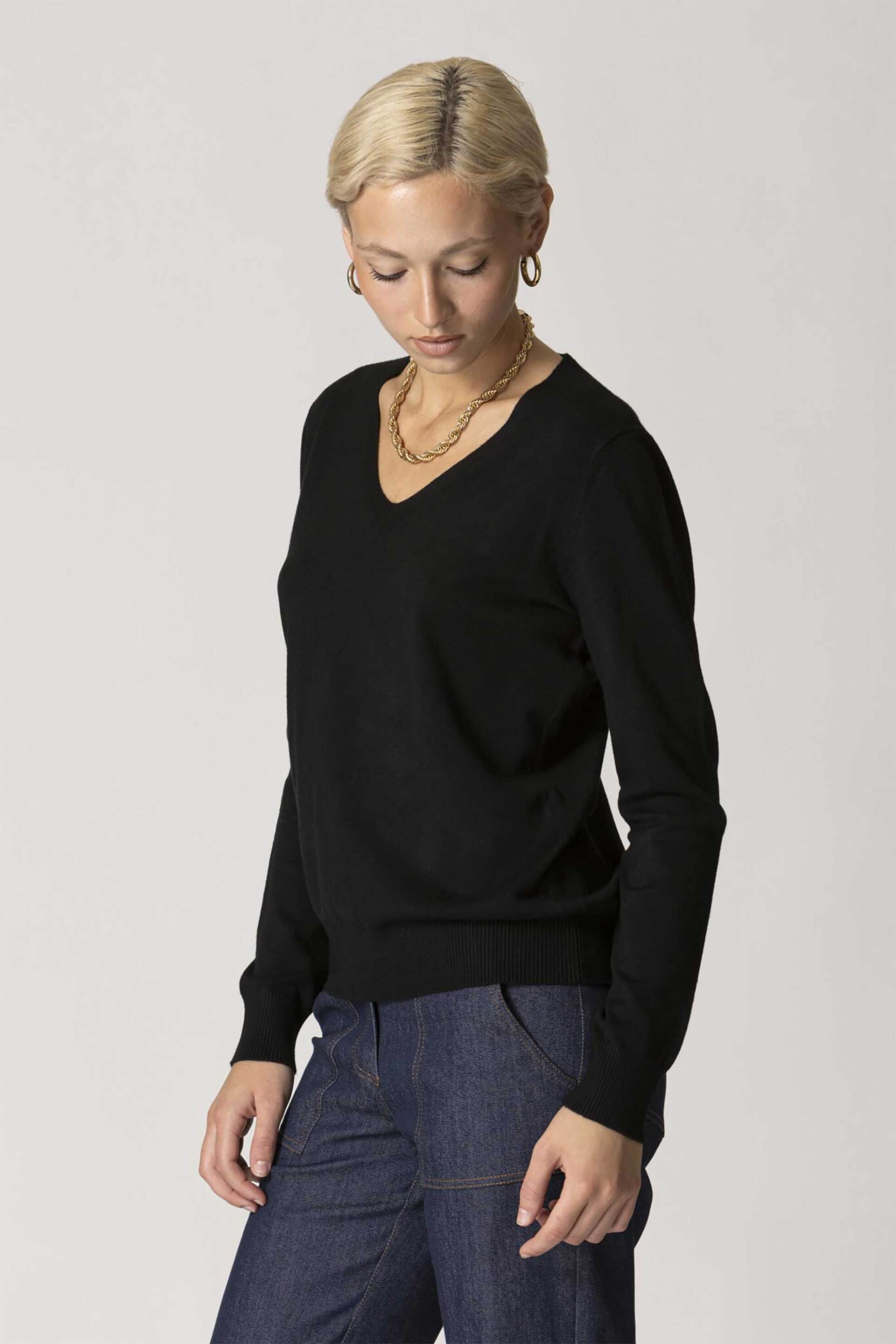 Billy Sabbado γυναικεία πλεκτή μπλούζα με v λαιμόκοψη - 4925267980 Μαύρο φωτογραφία