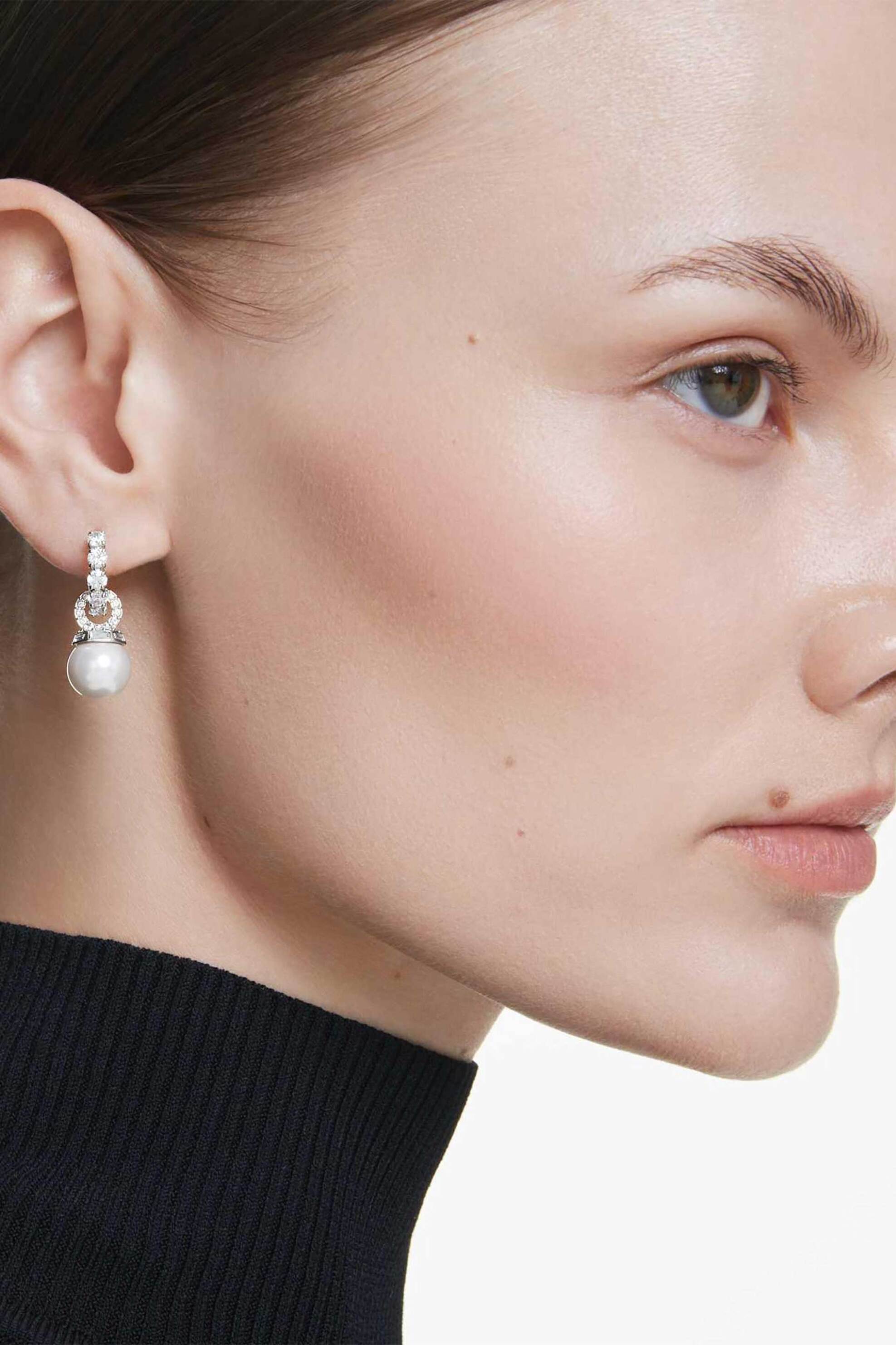 Swarovski Γυναικεία Σκουλαρίκια-Σταγόνα Crystal Pearl Στρογγυλή Κοπή Λευκά Επιμετάλλωση Ροδίου Matrix - 5691716