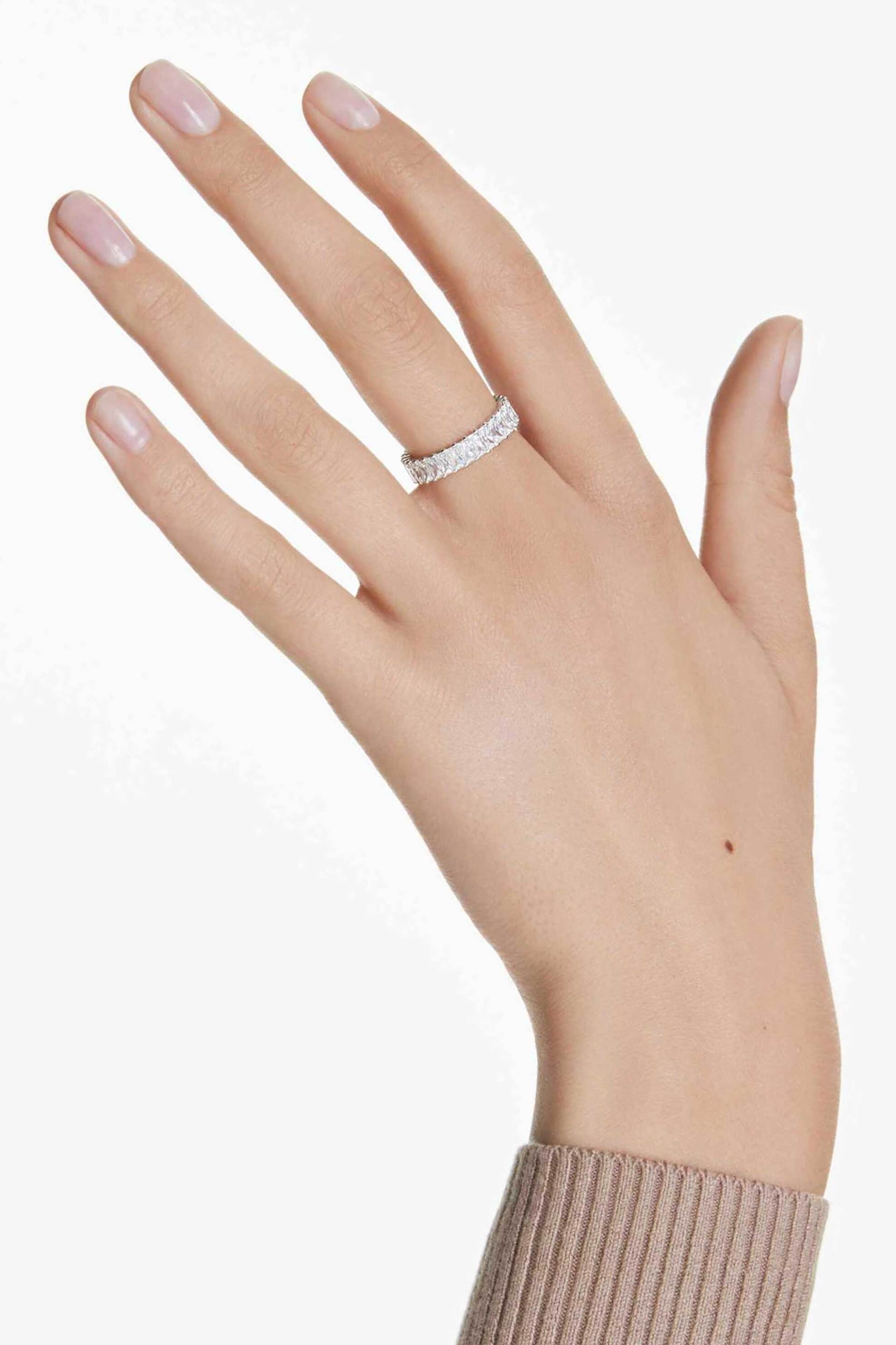 Swarovski Γυναικείο Δαχτυλίδι Κοπή Baguette Λευκό Φινίρισμα σε Ασημένιο Τόνο Matrix (58) - 5714332