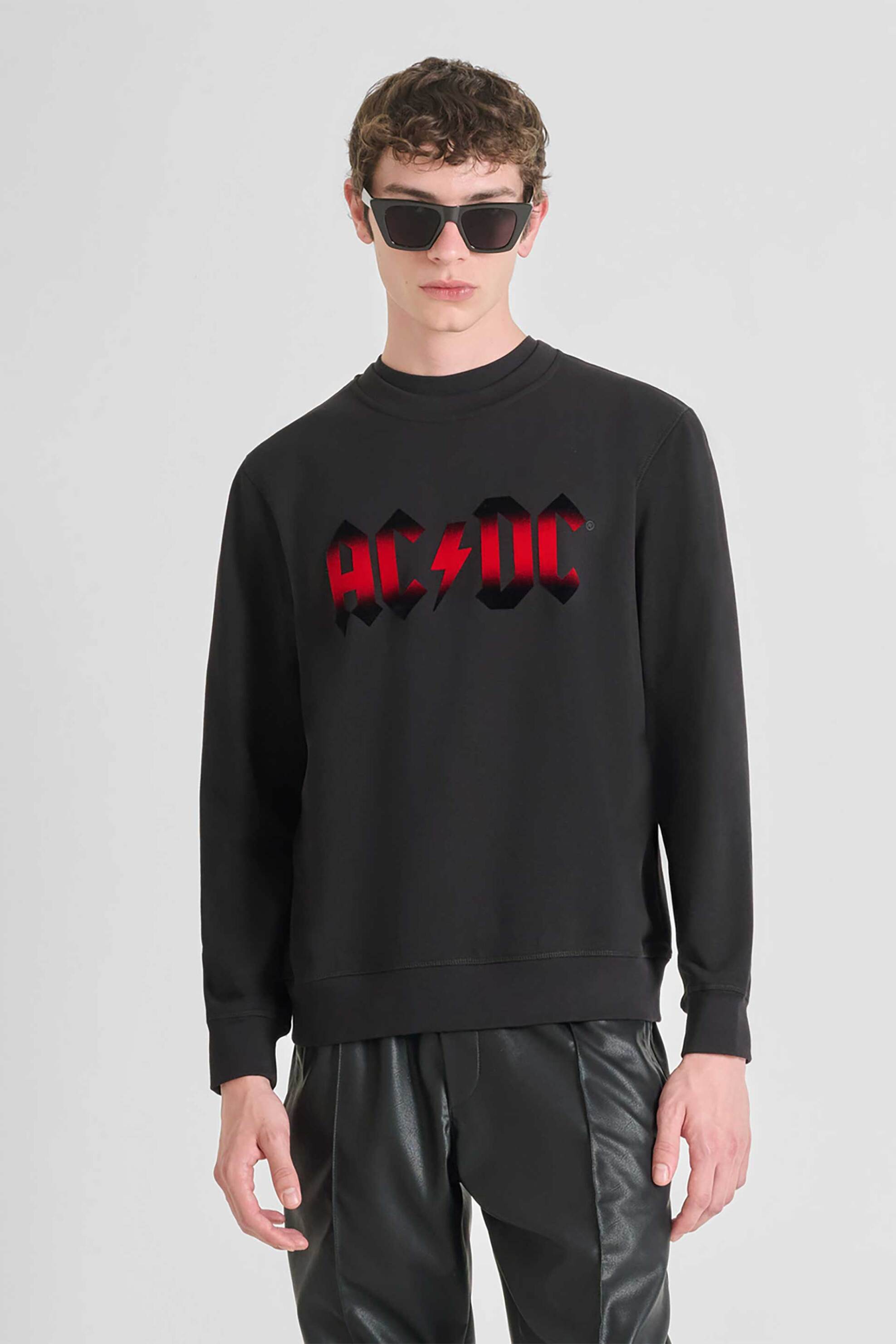 ANTONY MORATO Antony Morato ανδρική μπλούζα φούτερ με letter print "ACDC" Regular Fit - FL01107FA150222 Μαύρο
