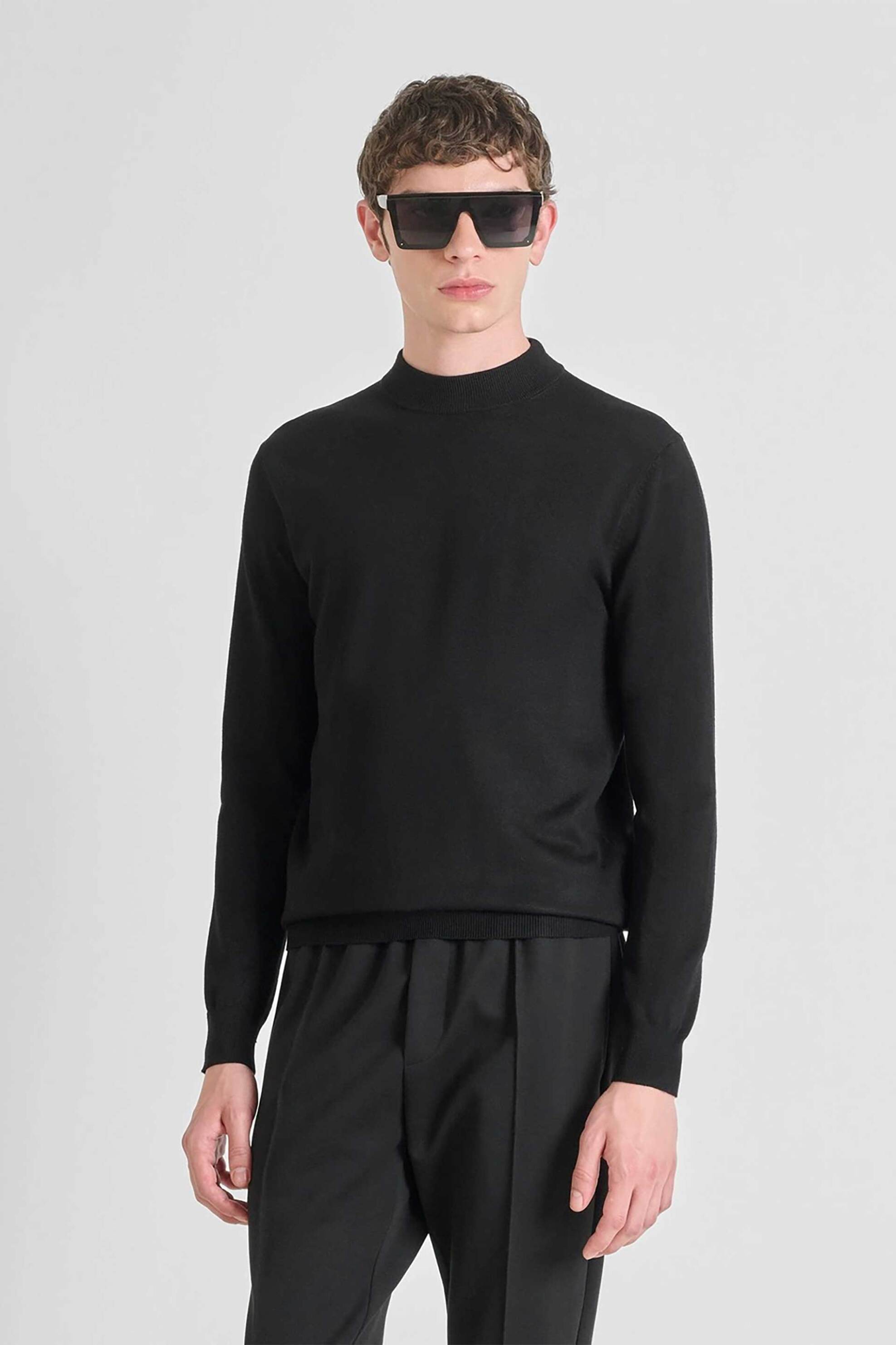 ANTONY MORATO Antony Morato ανδρική πλεκτή μπλούζα μονόχρωμη Slim Fit - SW01407YA500002 Μαύρο
