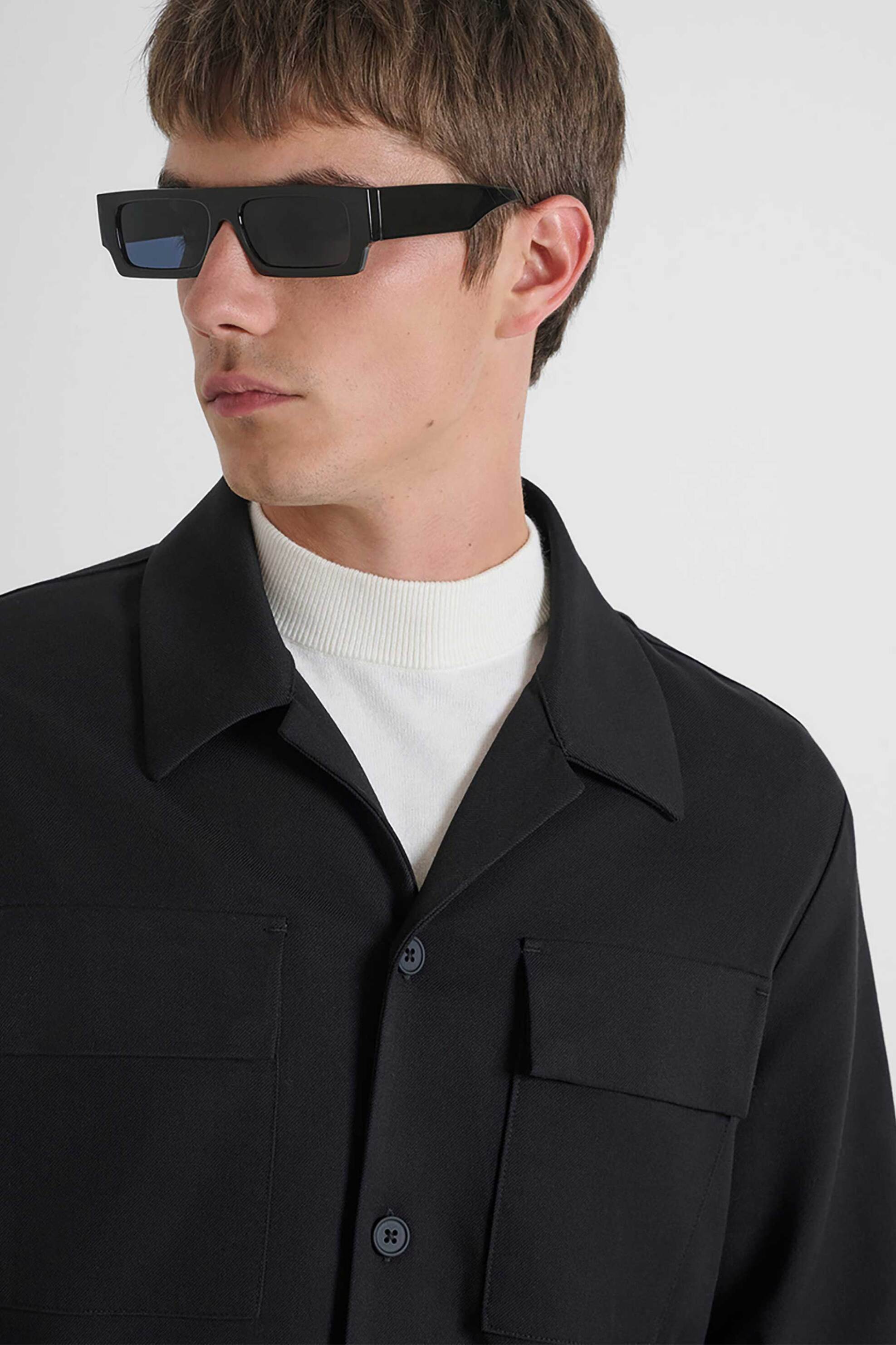 Antony Morato ανδρικό πουκάμισο μονόχρωμο με τσέπες στο στήθος Regular Fit - SL00776FA600260 Μαύρο φωτογραφία