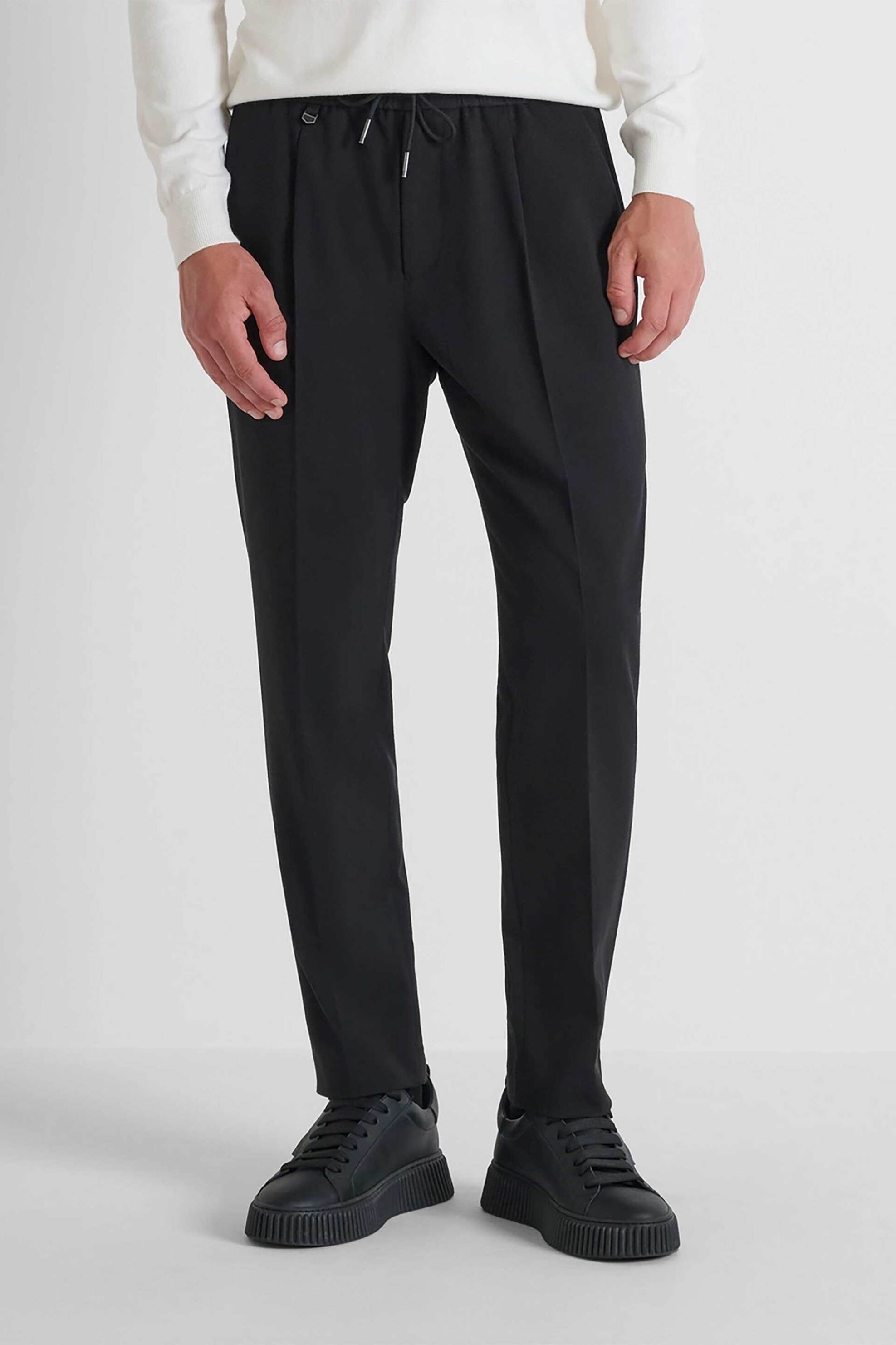 Antony Morato ανδρικό παντελόνι μονόχρωμο με ελαστική μέση "Neil" Regular Fit - TR00748FA600260 Μαύρο