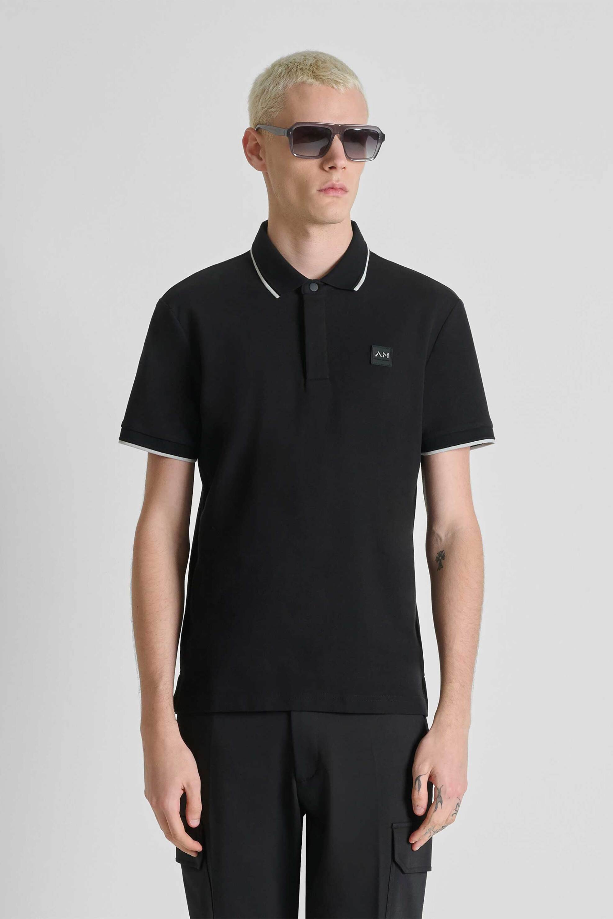Antony Morato ανδρική μπλούζα πόλο πικέ με contrast trims και logo patch Regular Fit - KS02640FA100270 Μαύρο