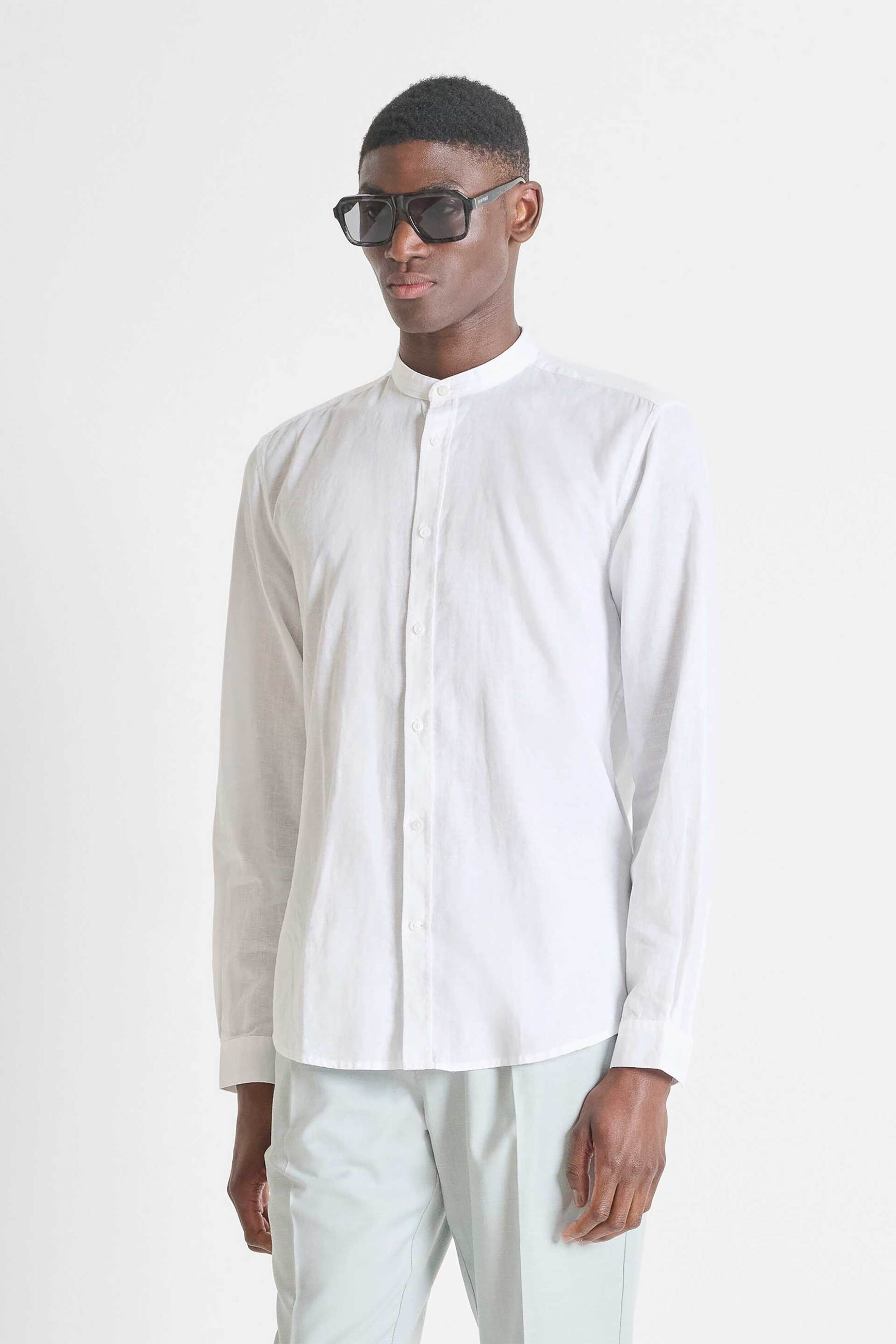 Antony Morato ανδρικό πουκάμισο μάο μονόχρωμο Regular Fit "Toledo" - SL00801FA401074 Λευκό