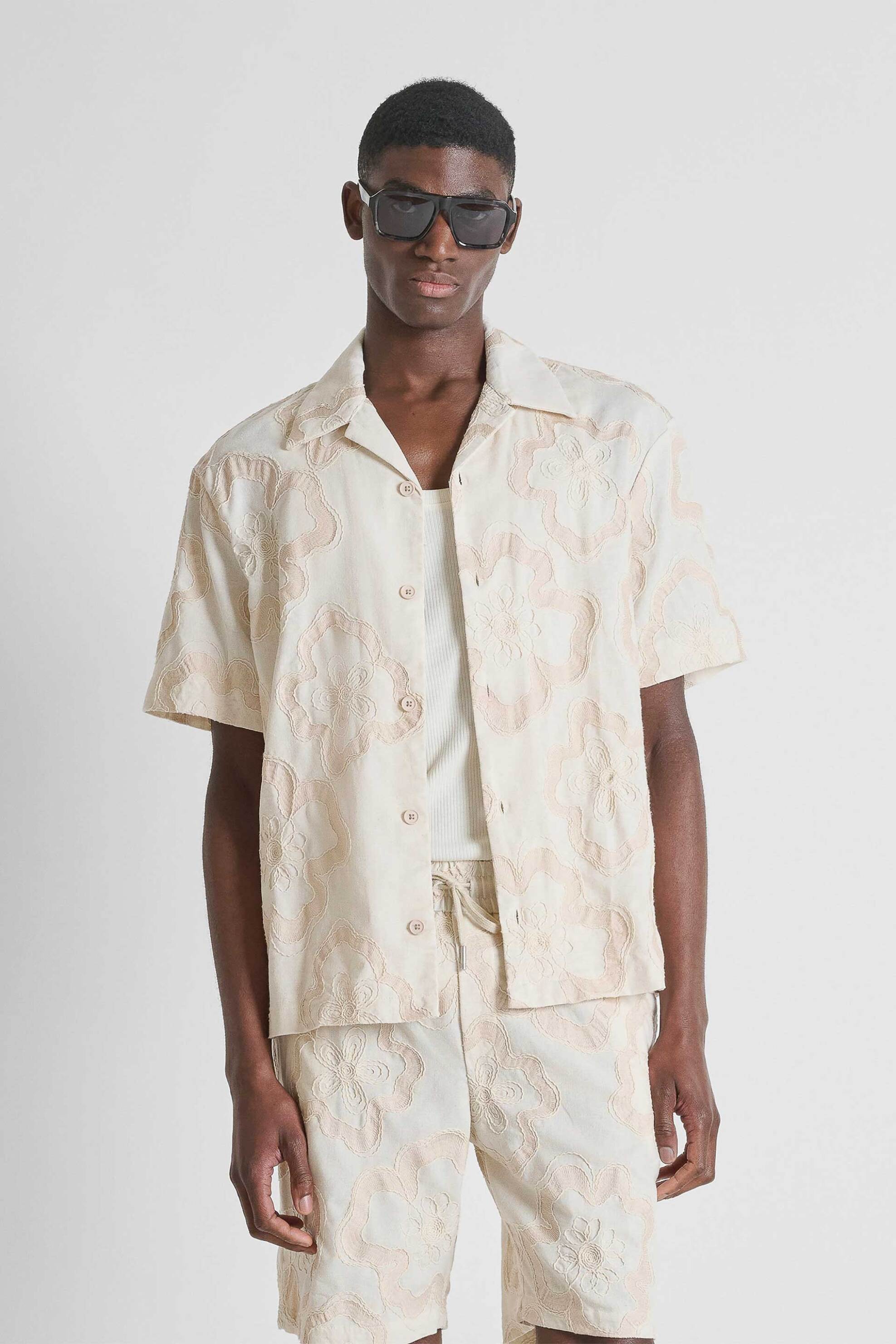 Antony Morato ανδρικό πουκάμισο με floral pattern Relaxed Fit "Dover" - SS00200FA440070 Εκρού