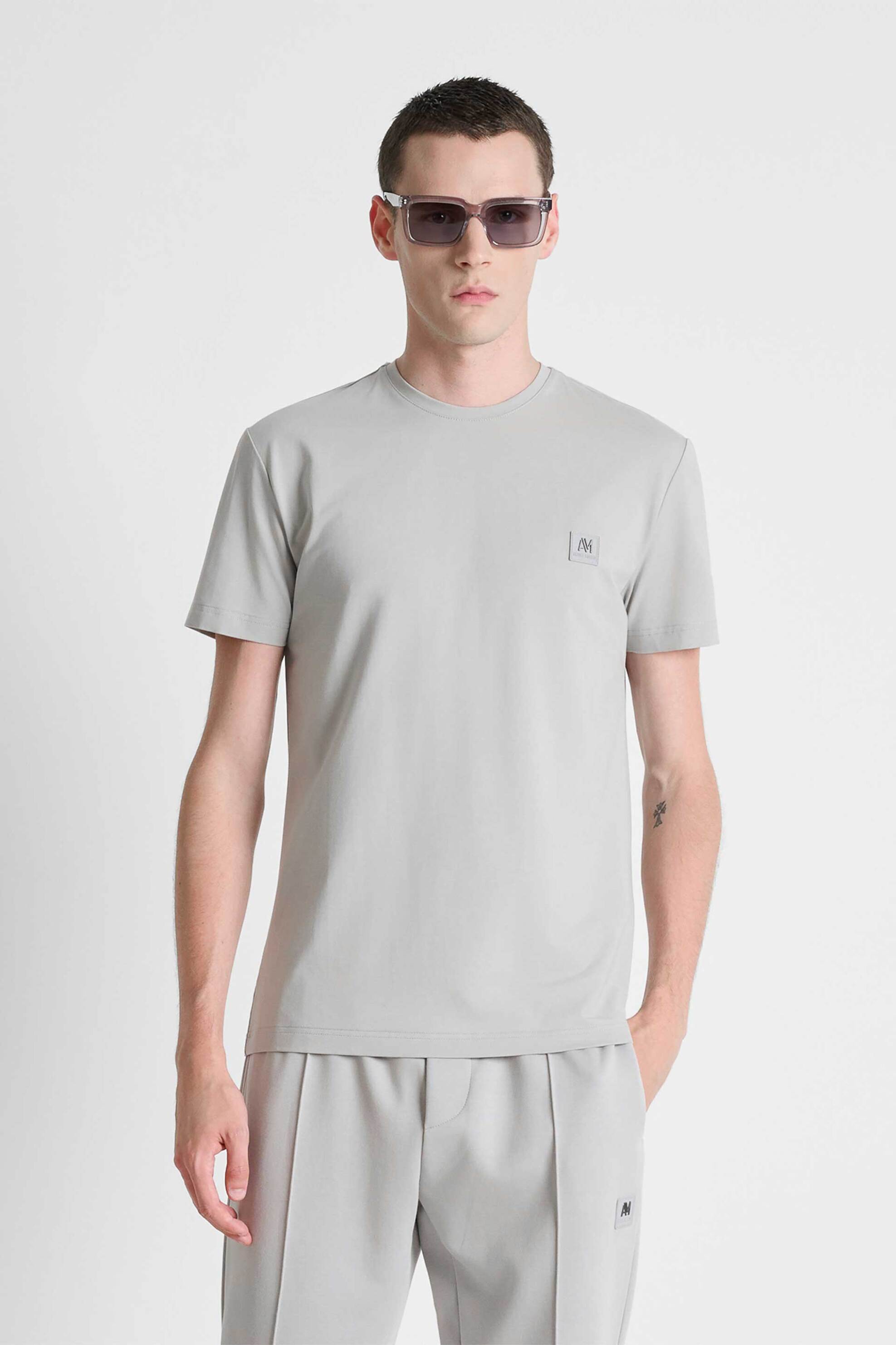 Antony Morato ανδρικό T-shirt με monogram patch Super Slim Fit - KS02731FA120033 Γκρι Ανοιχτό