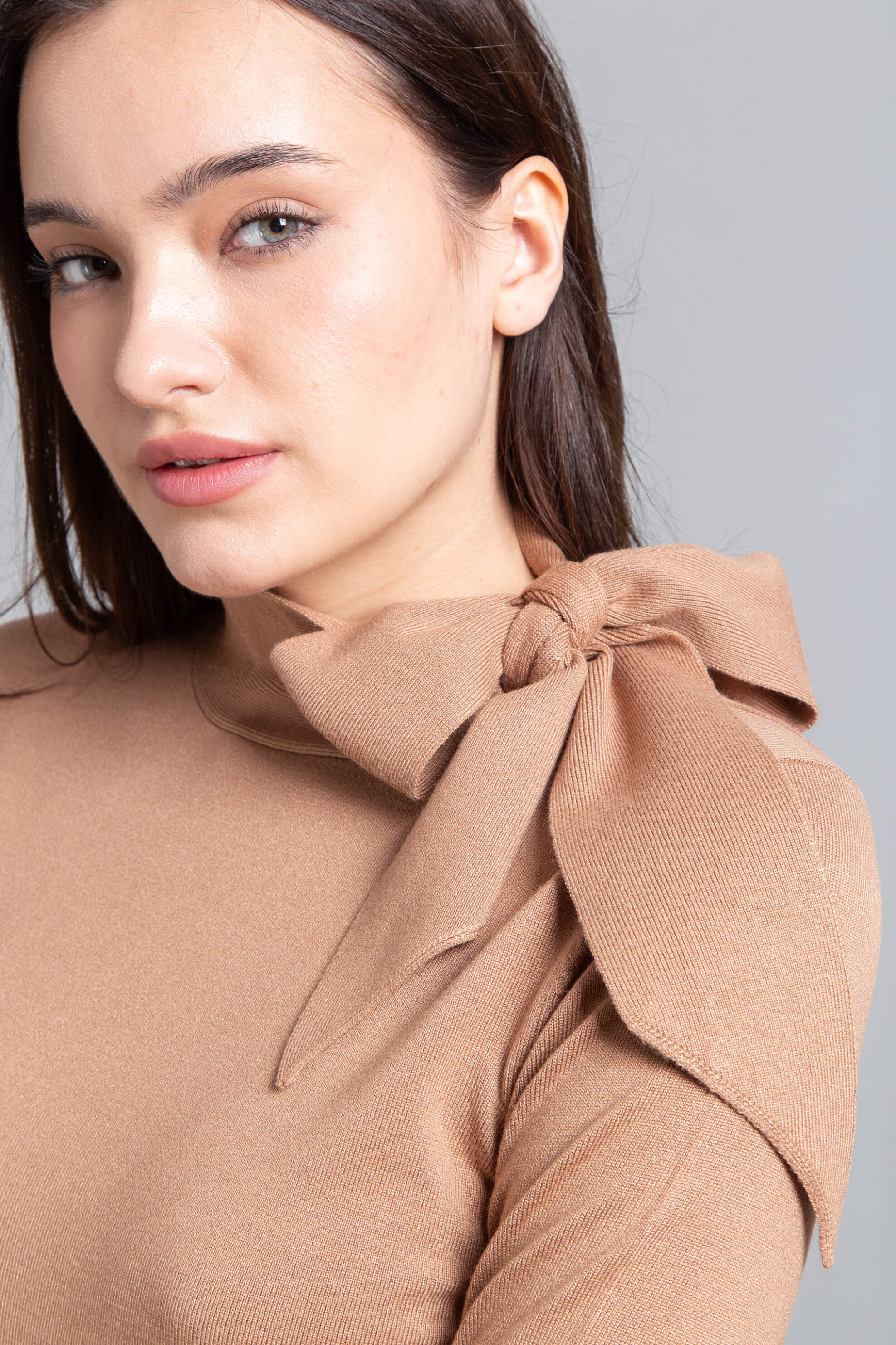 Emme by Marella γυναικεία πλεκτή μπλούζα με δέσιμο "Osaka" - 2525366061200 Καμηλό φωτογραφία