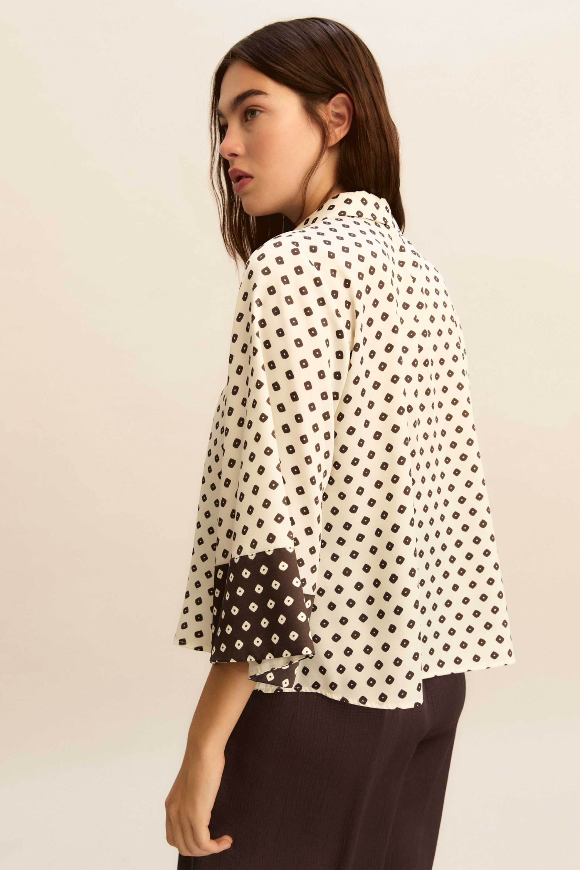 Emme by Marella γυναικείο πουκάμισο με all-over print "Emmsevero" - 2615111241 Λευκό φωτογραφία