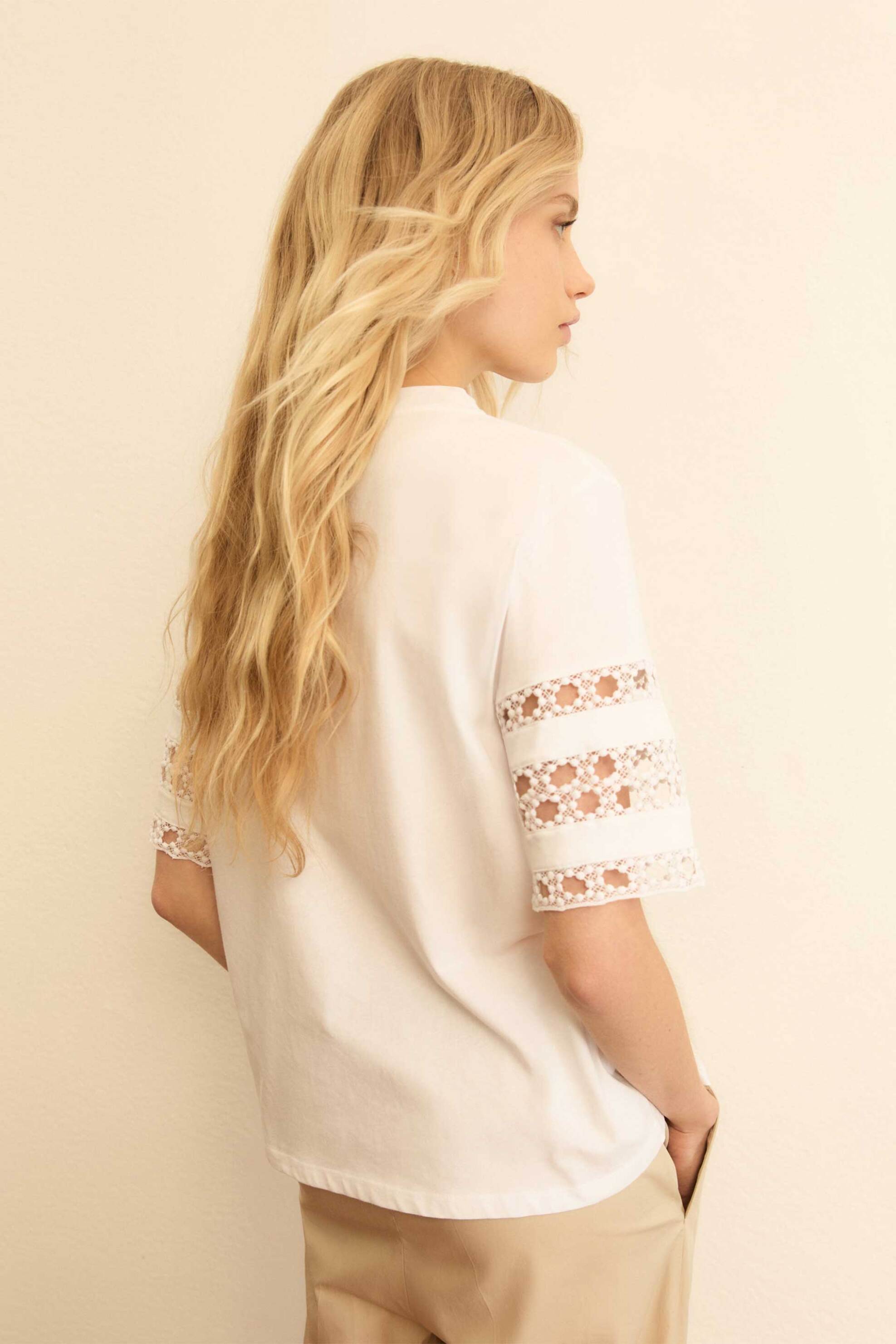 EMME Emme by Marella γυναικείο T-shirt με δαντέλα στα μανίκια "Emmape" - 2615971042200 Λευκό - 3